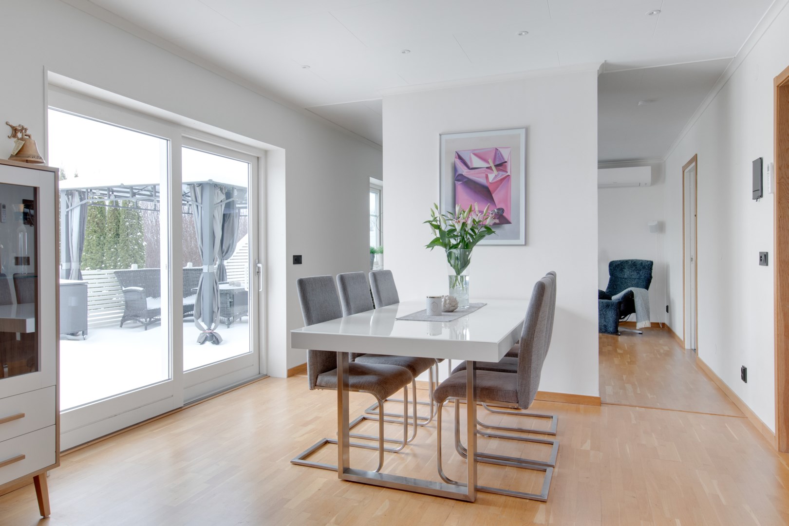 Bostadsbild från Mistelvägen 12, Såld i Örsundsbro, Enköping