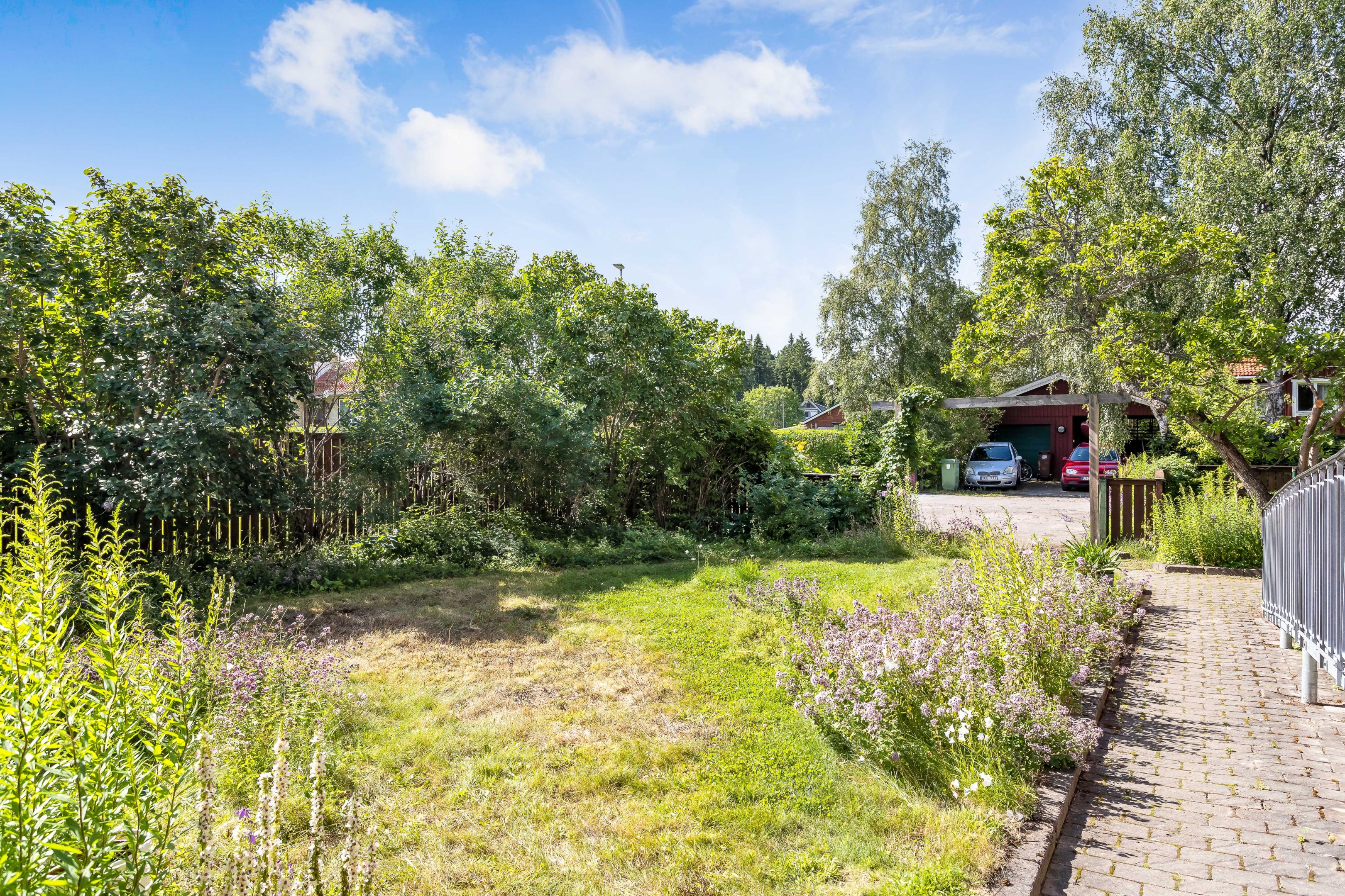 Bostadsbild från Vattgårdsvägen 18, Såld i Storvreta, Uppsala