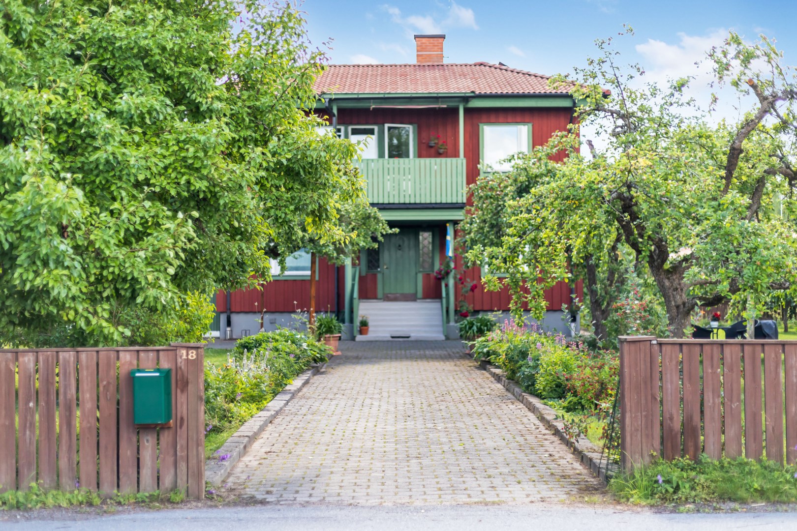 Bostadsbild från Vattgårdsvägen 18, Såld i Storvreta, Uppsala