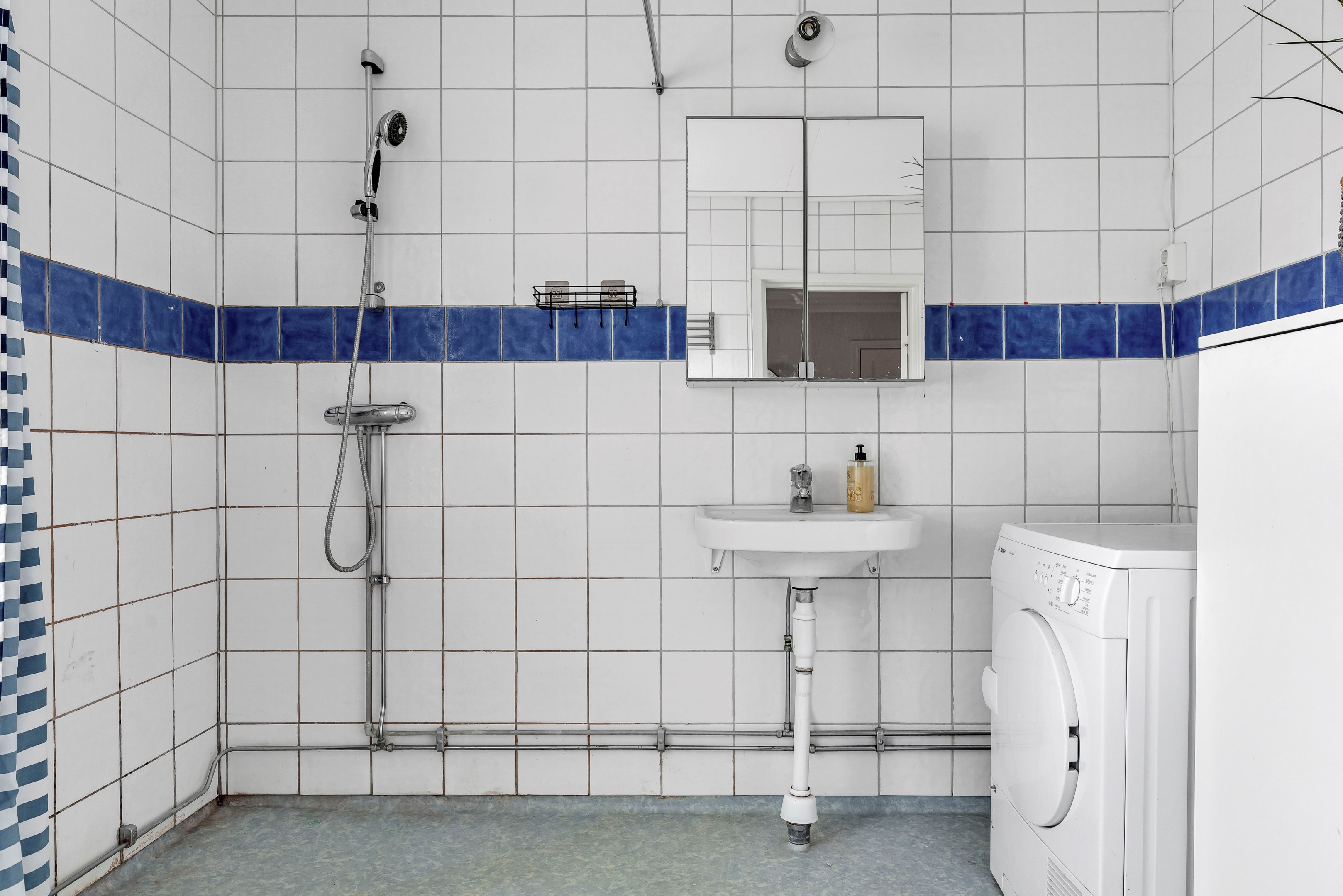 Bostadsbild från Vattgårdsvägen 18, Såld i Storvreta, Uppsala