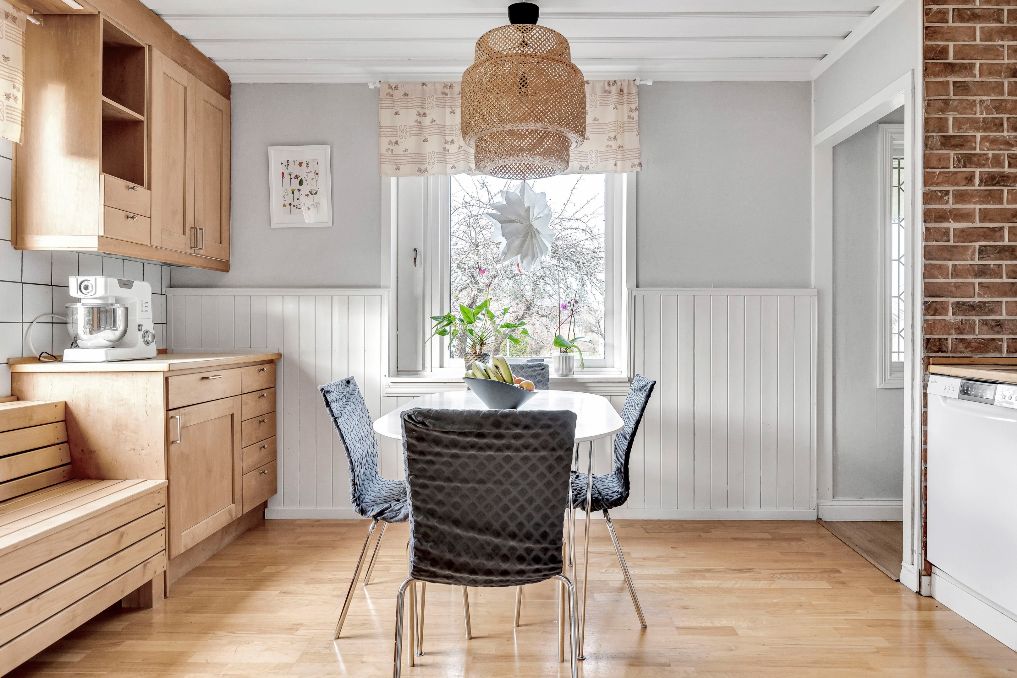 Bostadsbild från Vattgårdsvägen 18, Såld i Storvreta, Uppsala