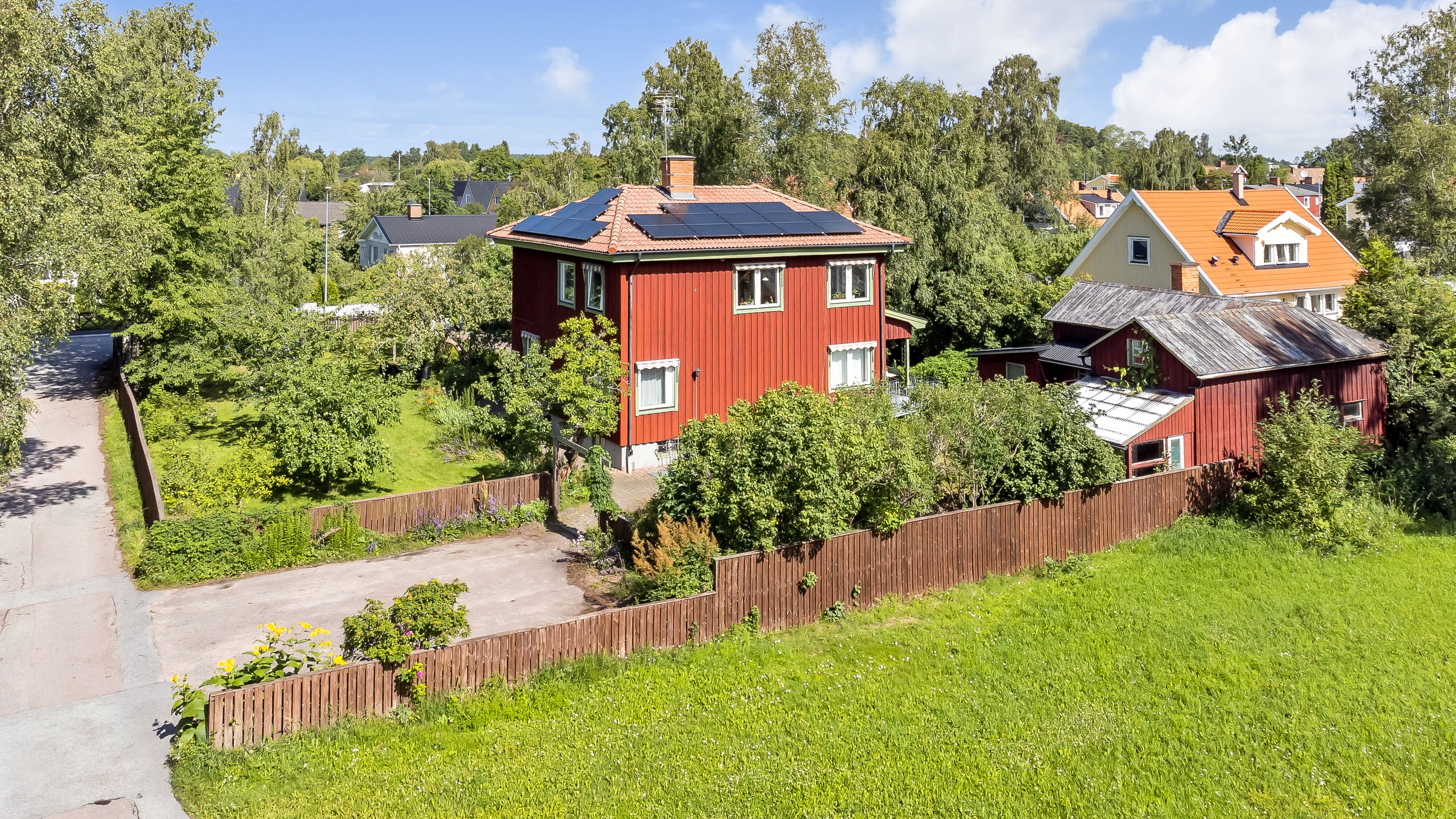 Bostadsbild från Vattgårdsvägen 18, Såld i Storvreta, Uppsala