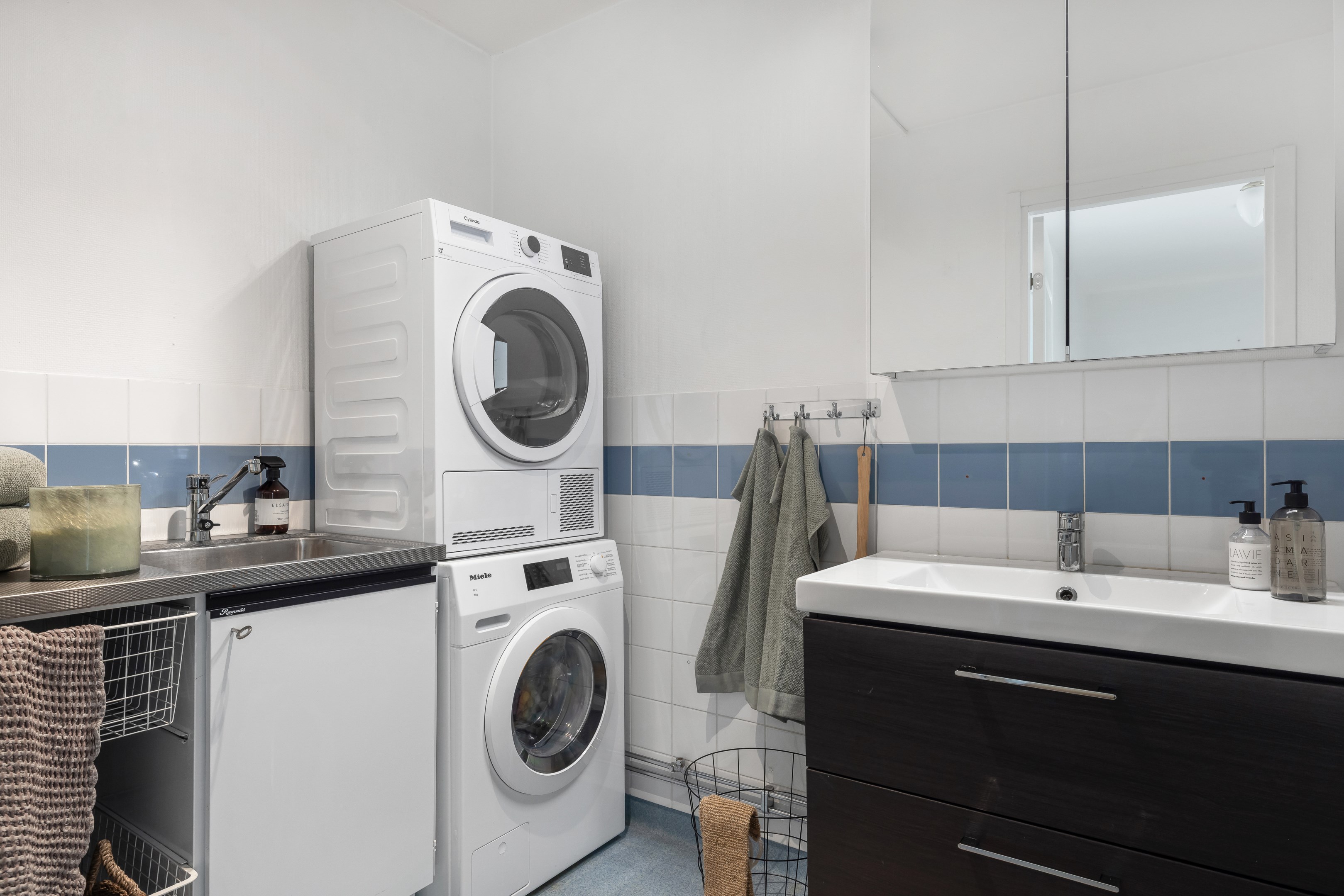 Bostadsbild från Gnejsvägen 10, Såld i Til, Sigtuna