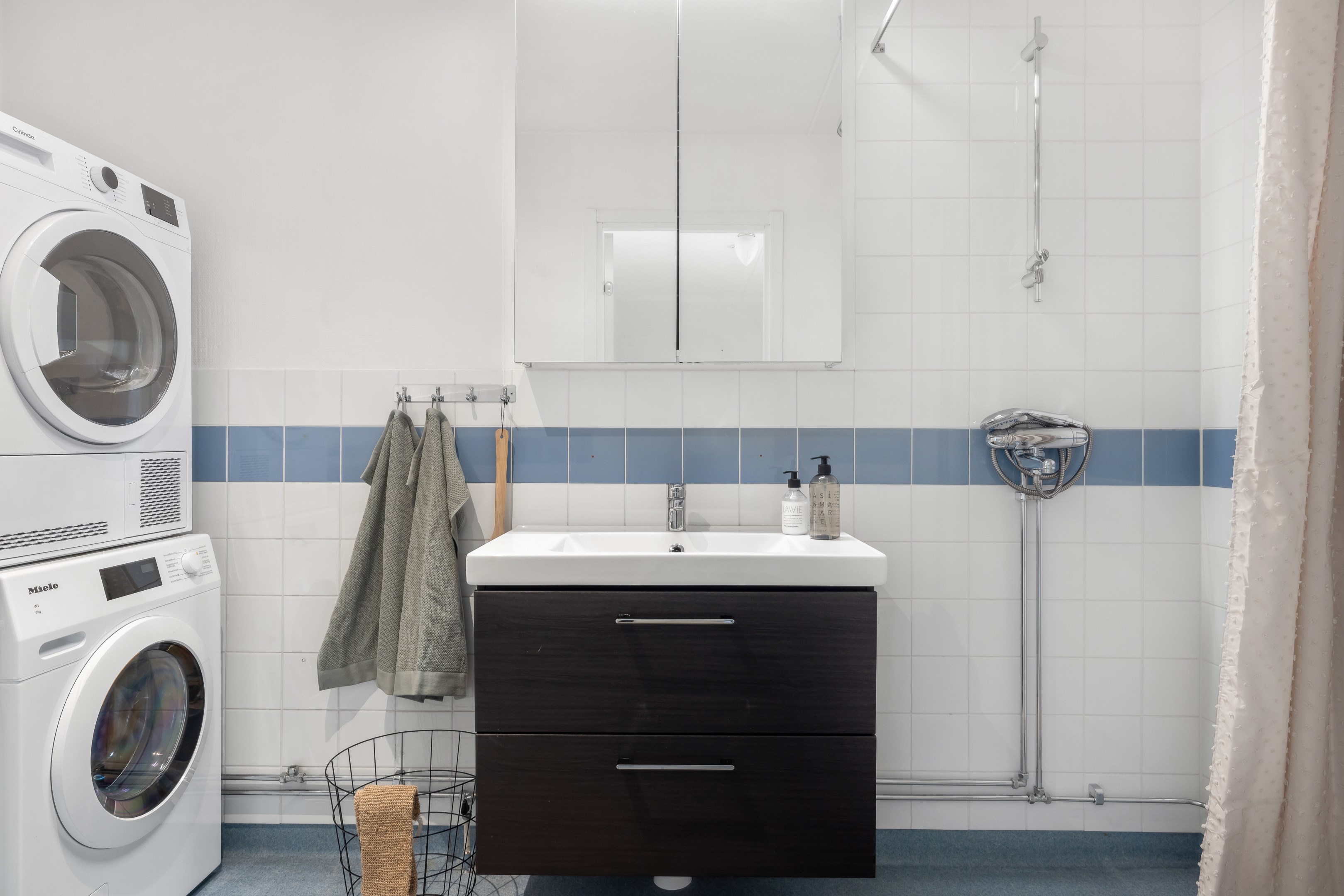 Bostadsbild från Gnejsvägen 10, Såld i Til, Sigtuna