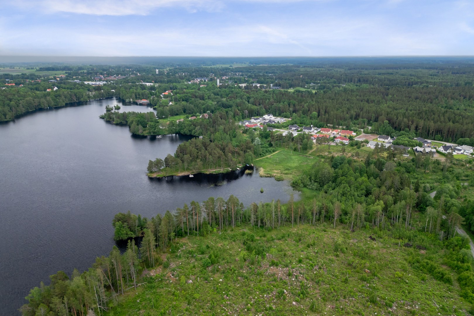 Bostadsbild från Fyrbovägen 18, Såld i Gimo, Östhammar