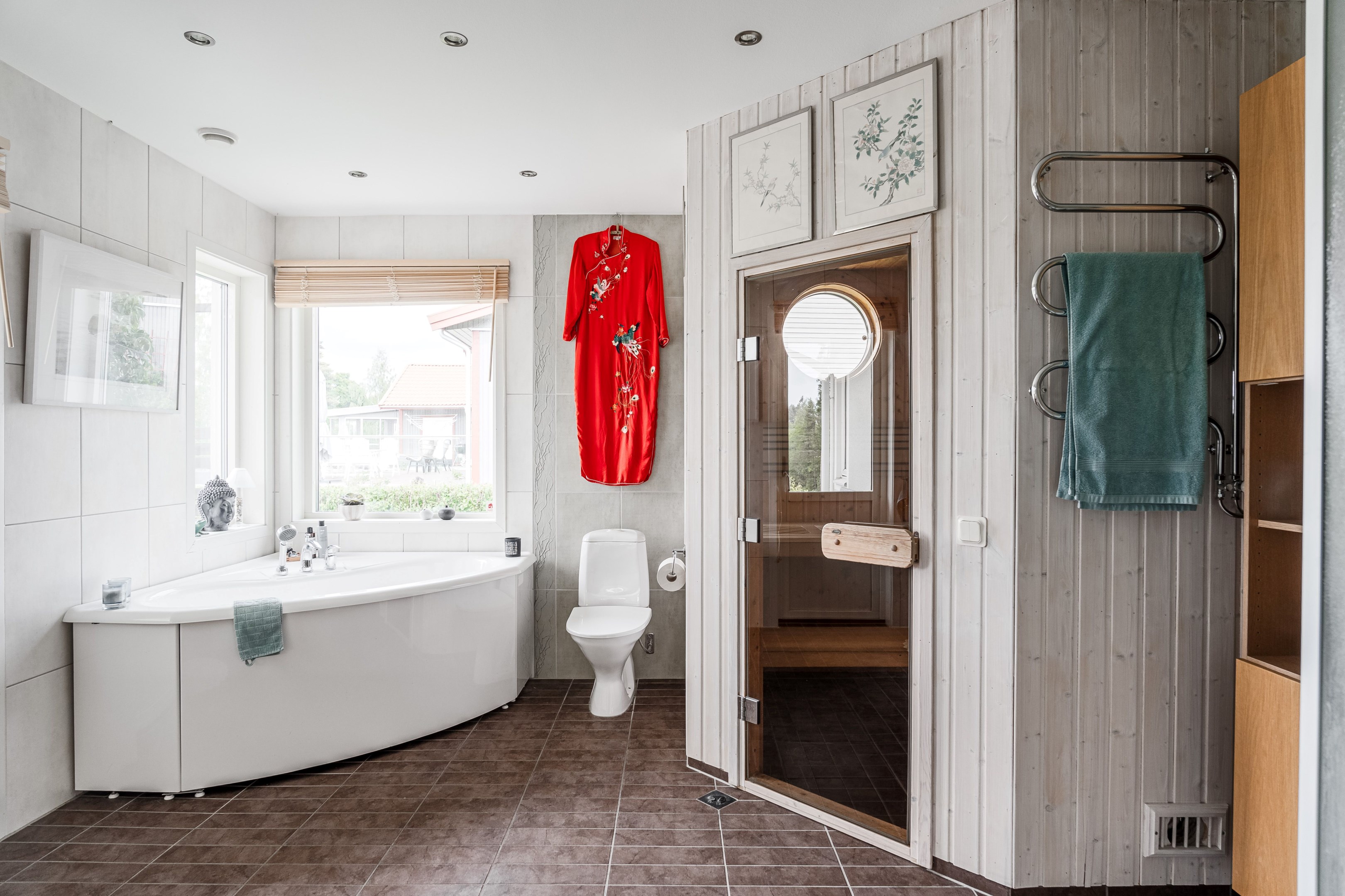 Bostadsbild från Fyrbovägen 18, Såld i Gimo, Östhammar