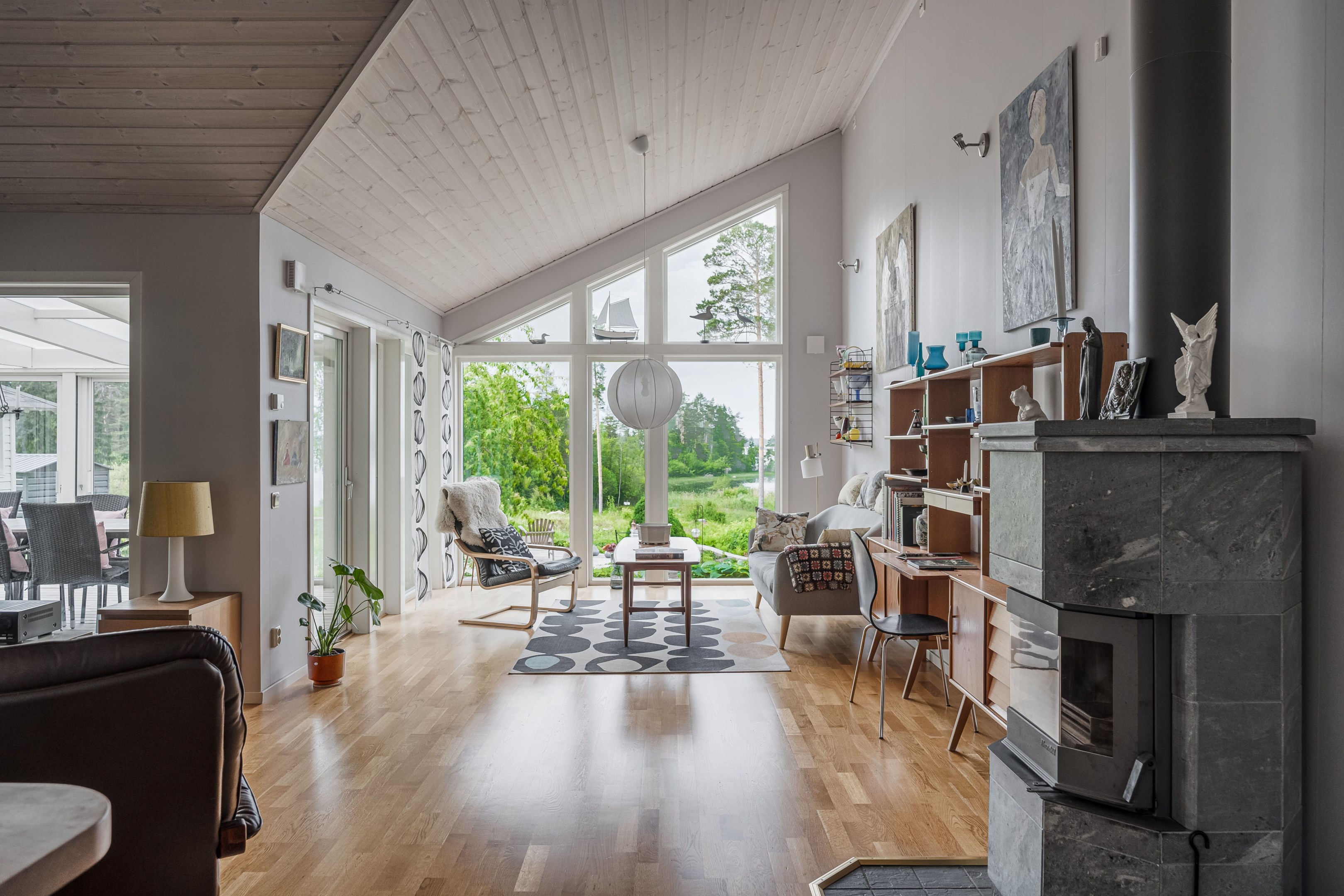 Bostadsbild från Fyrbovägen 18, Såld i Gimo, Östhammar