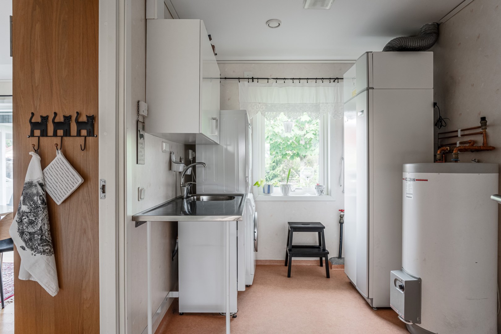 Bostadsbild från Fyrbovägen 18, Såld i Gimo, Östhammar