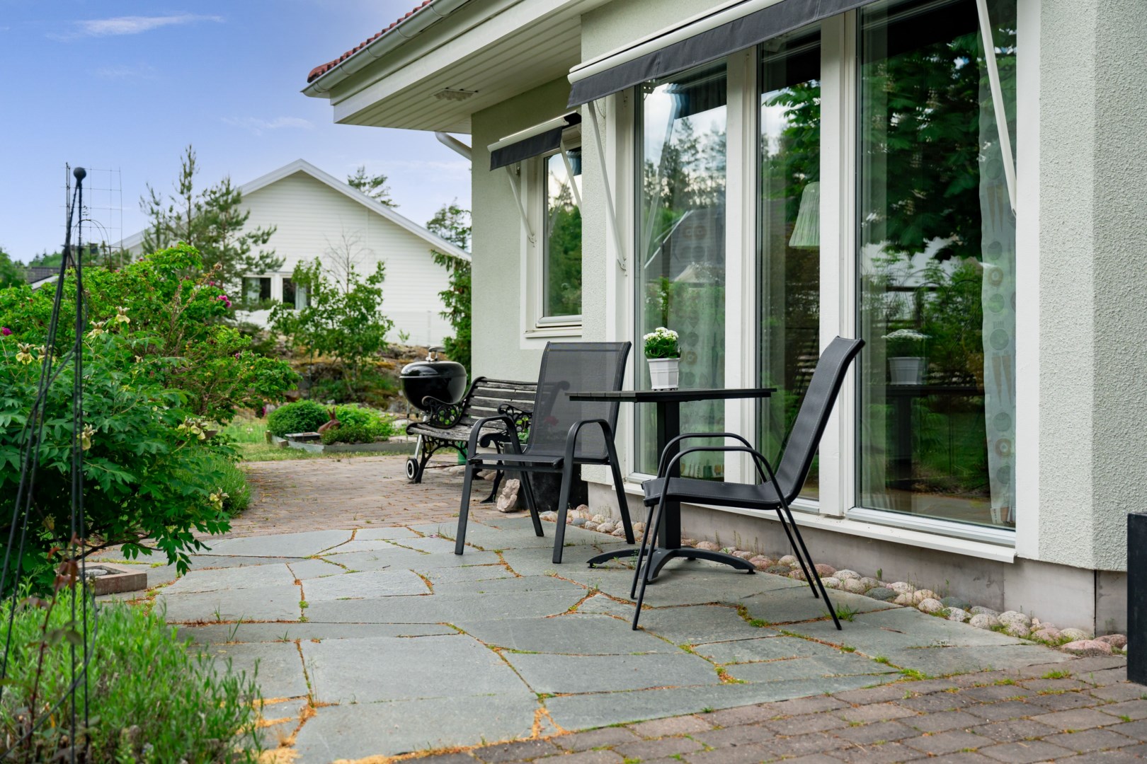 Bostadsbild från Fyrbovägen 18, Såld i Gimo, Östhammar