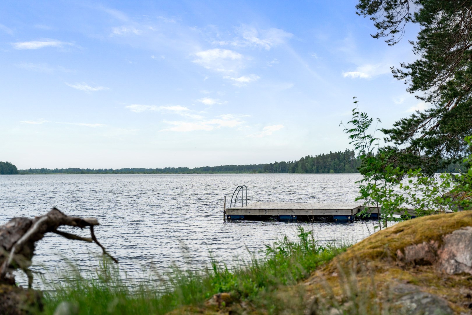 Bostadsbild från Fyrbovägen 18, Såld i Gimo, Östhammar