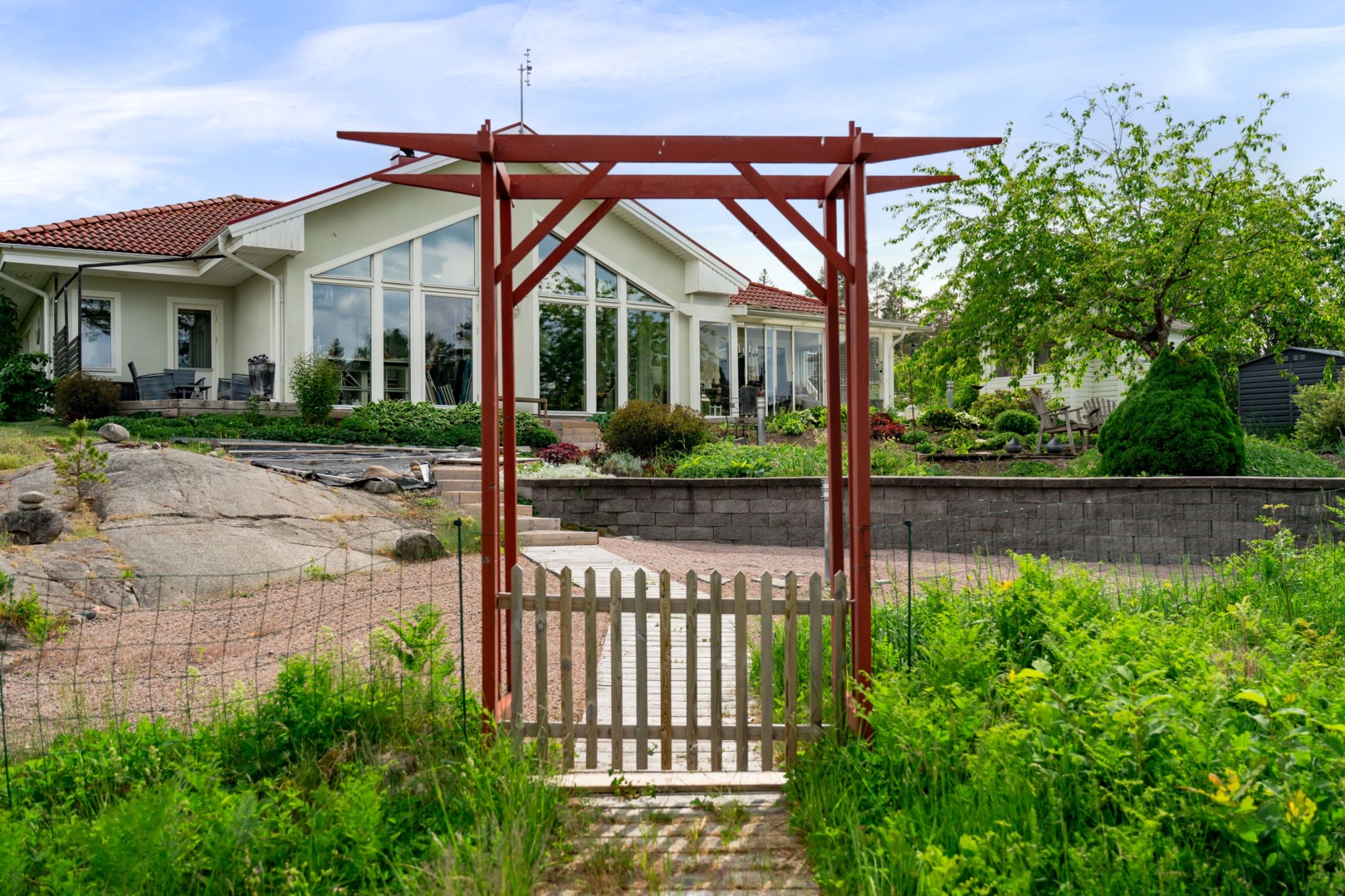 Bostadsbild från Fyrbovägen 18, Såld i Gimo, Östhammar