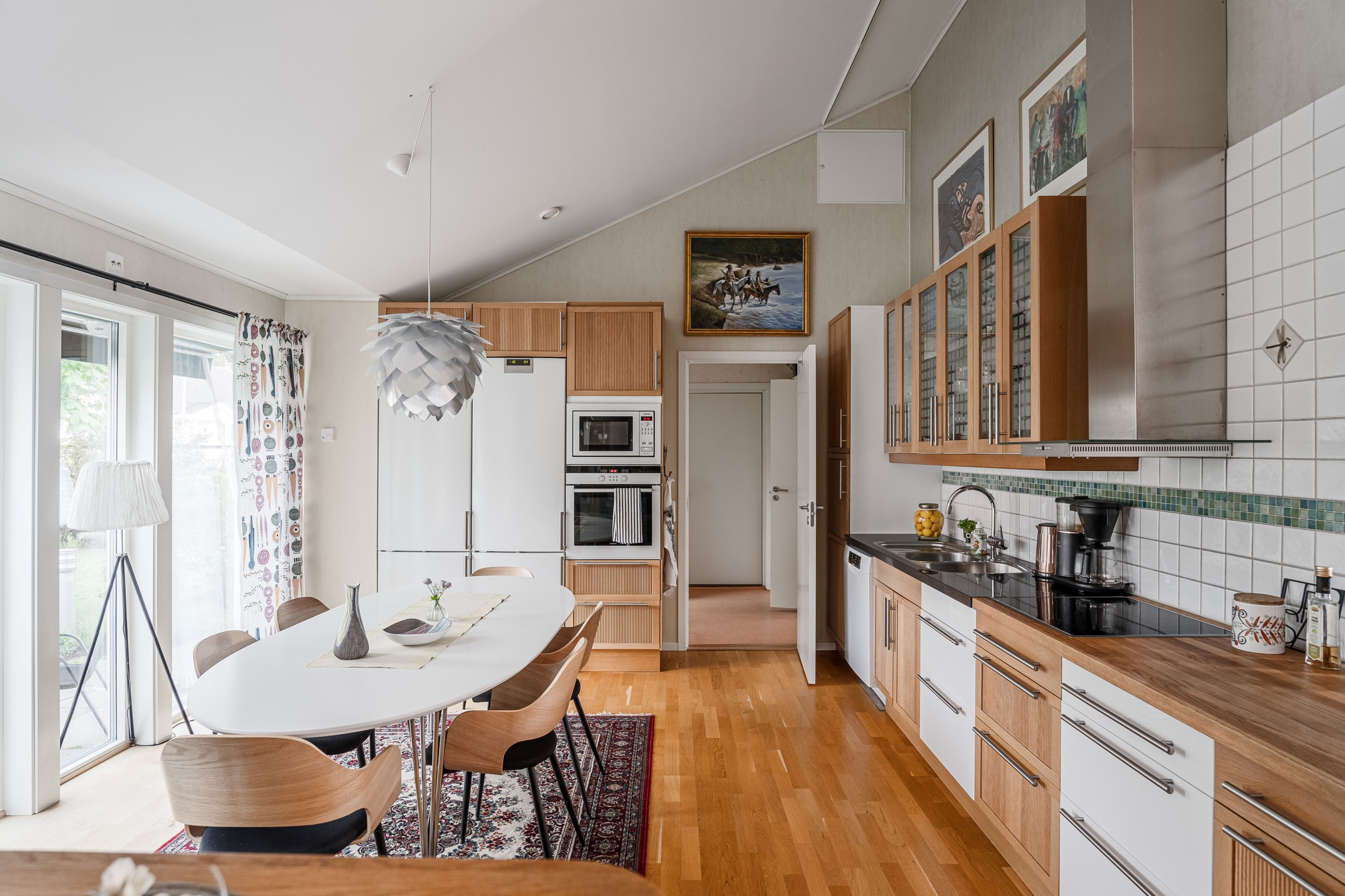 Bostadsbild från Fyrbovägen 18, Såld i Gimo, Östhammar