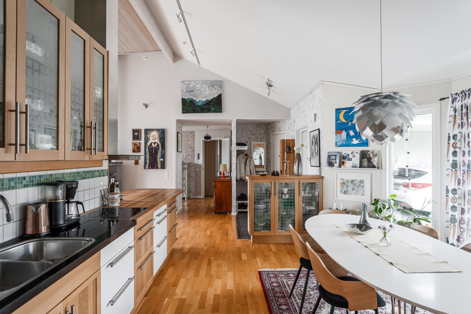 Bostadsbild från Fyrbovägen 18, Såld i Gimo, Östhammar