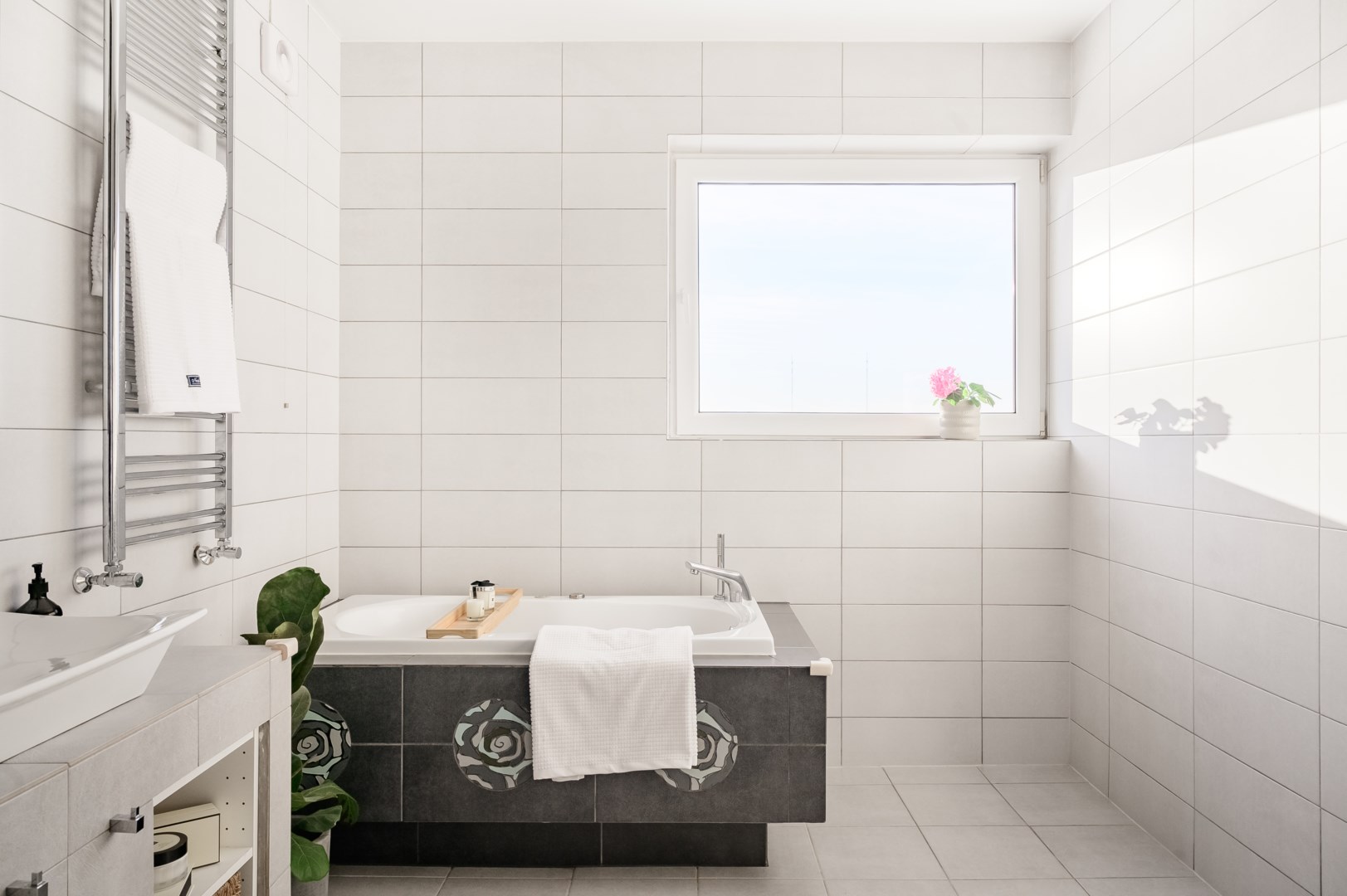 Bostadsbild från Magnevägen 3, Såld i Skuru, Nacka