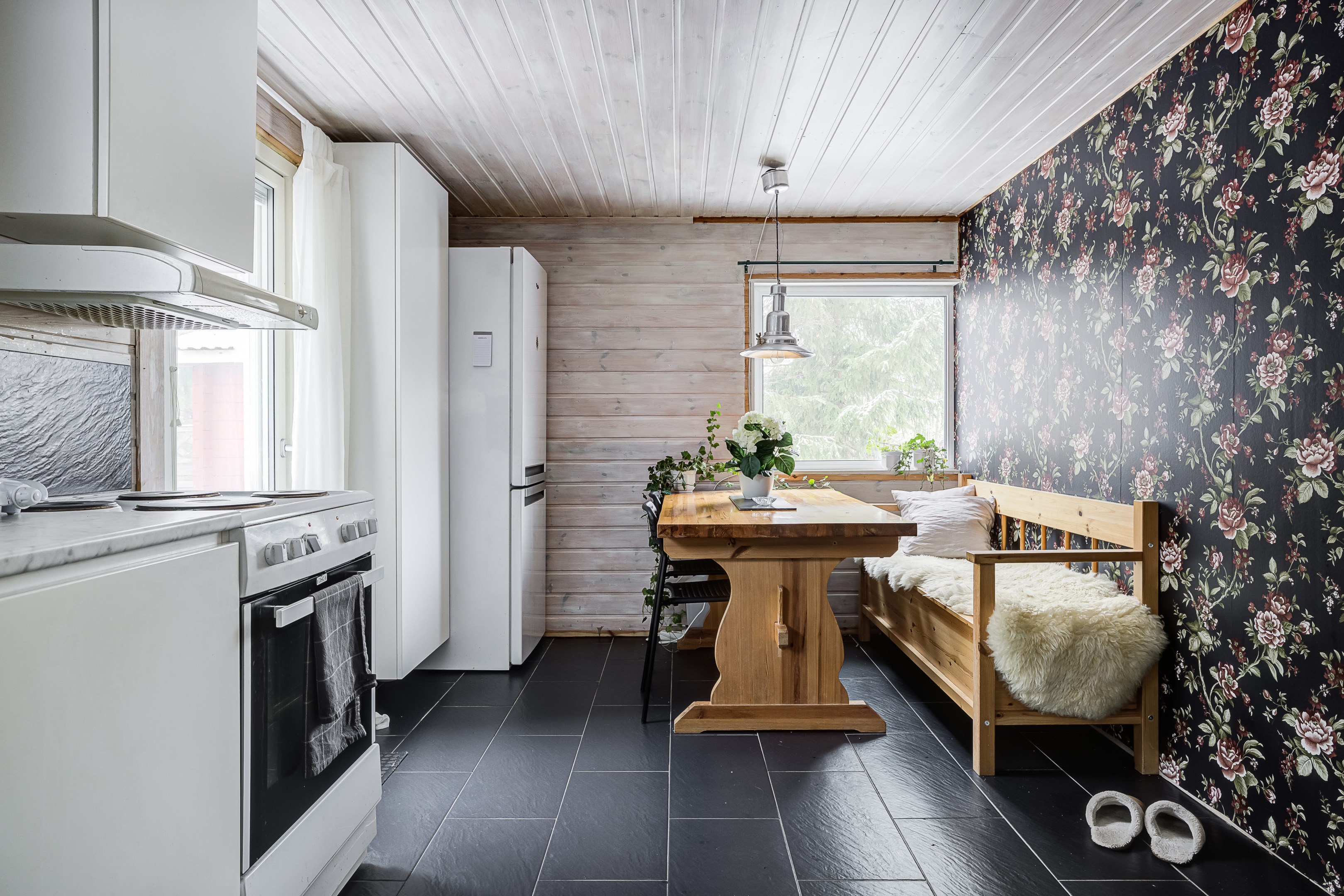 Bostadsbild från Hallkved 295, Såld i Hallkved, Uppsala