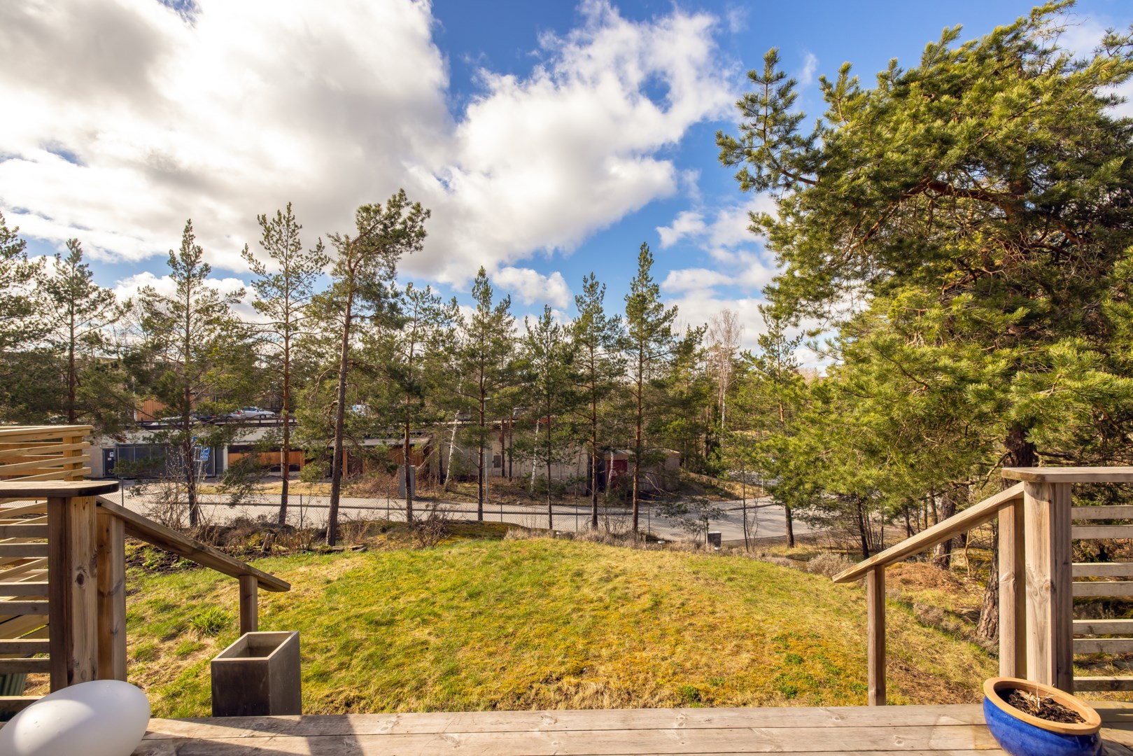 Bostadsbild från Norrholmsvägen 88, Såld i Östra Orminge, Nacka