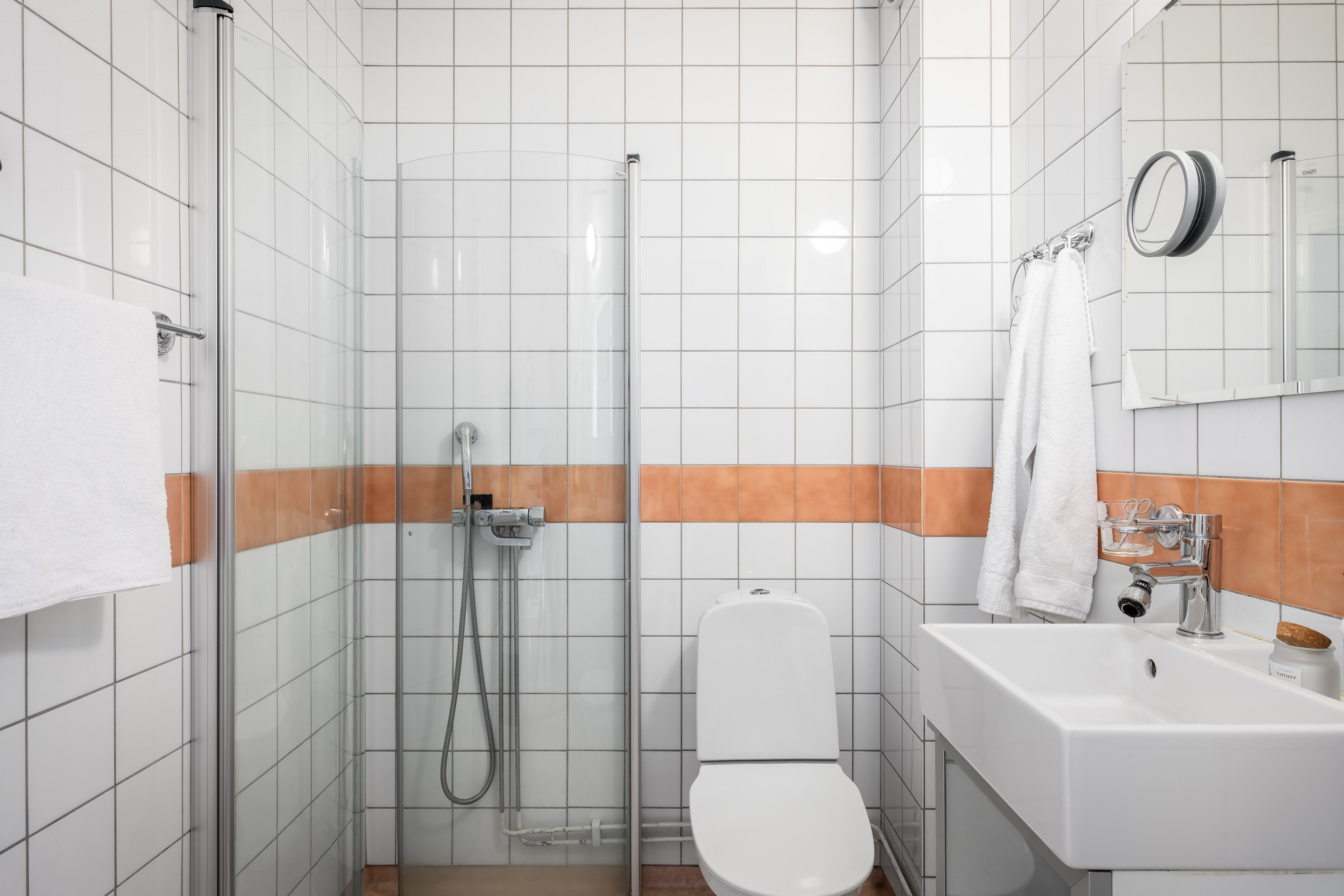 Bostadsbild från Norrholmsvägen 88, Såld i Östra Orminge, Nacka