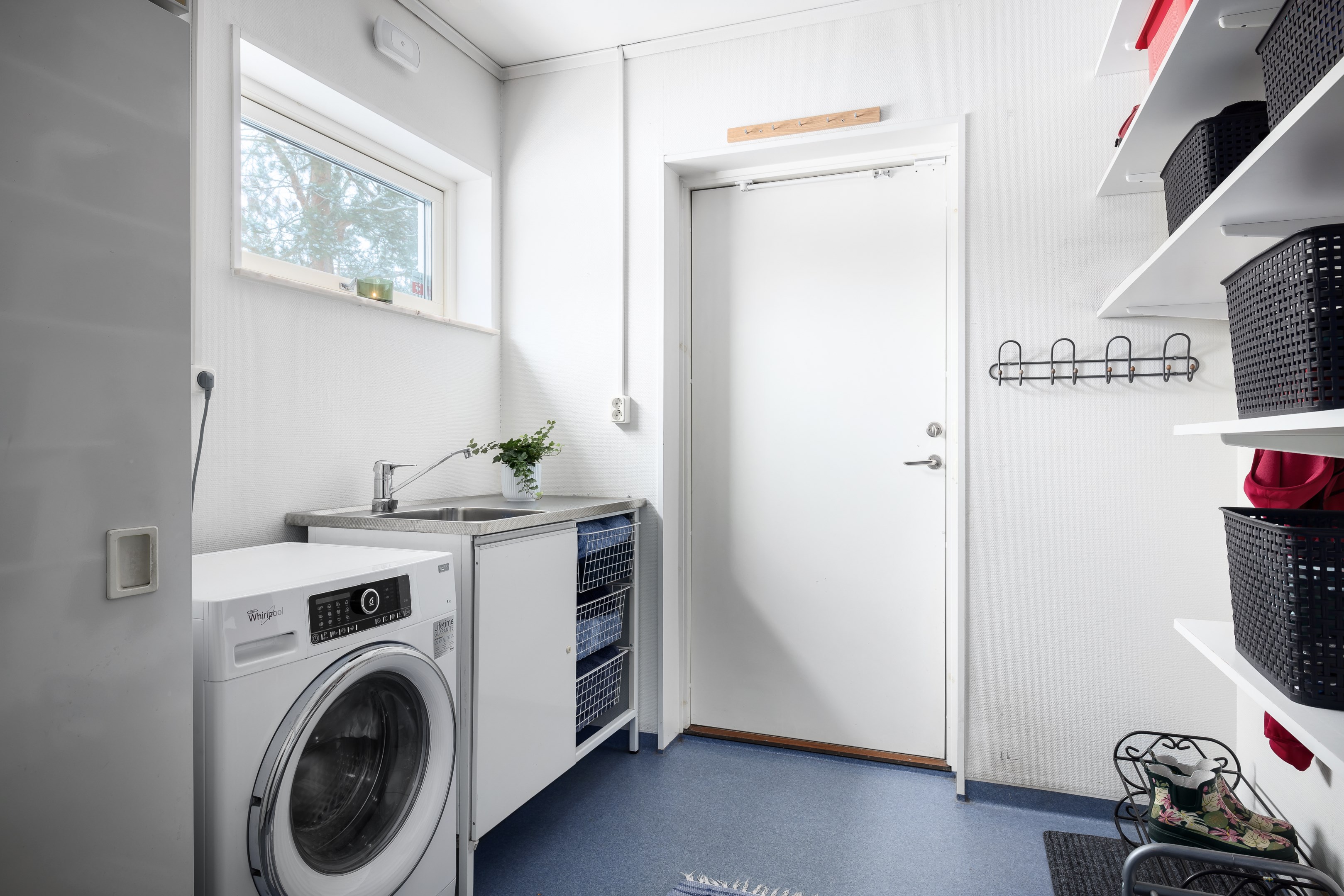 Bostadsbild från Ryttarvägen 22, Såld i Lännersta, Nacka