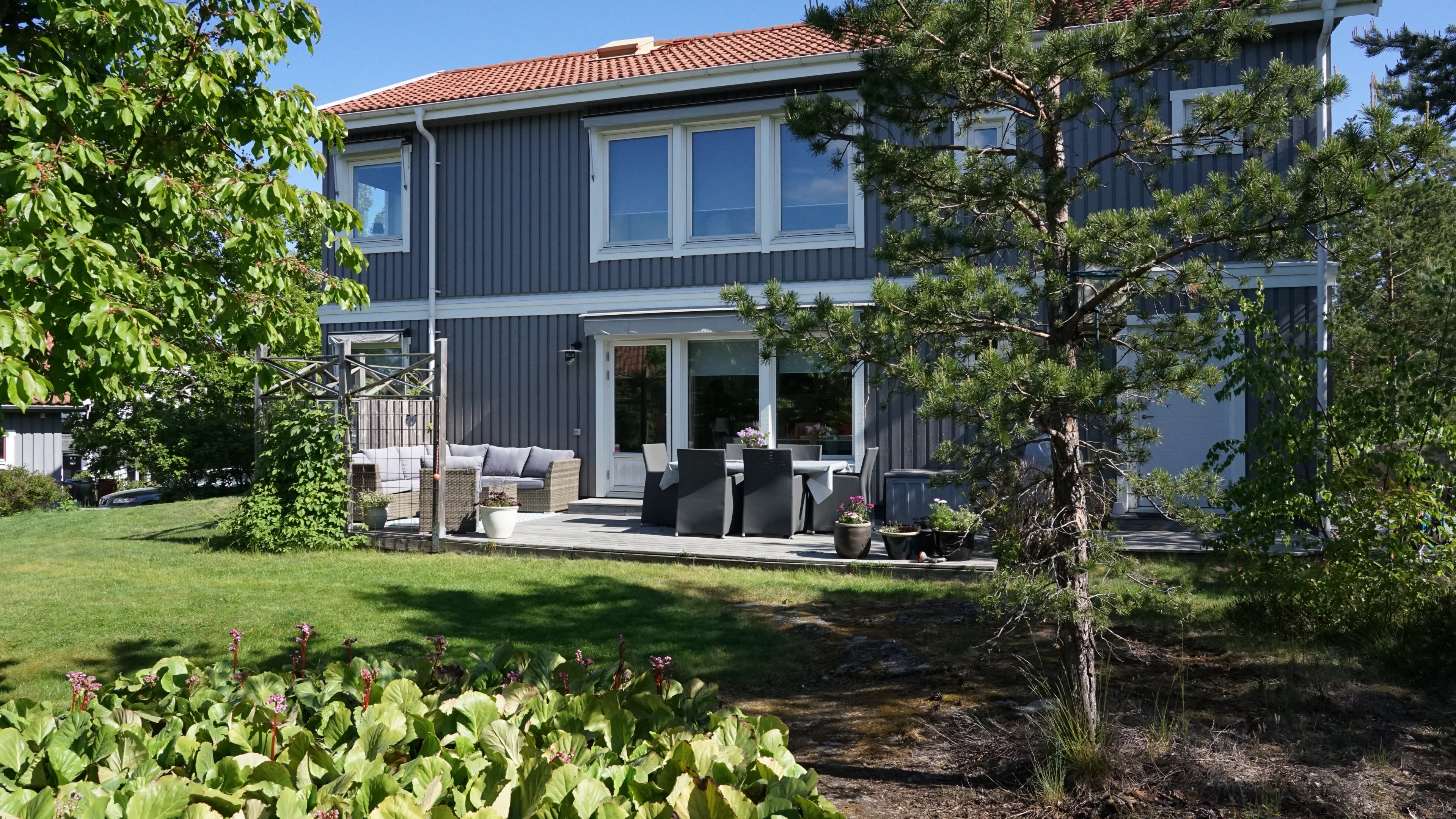 Bostadsbild från Ryttarvägen 22, Såld i Lännersta, Nacka