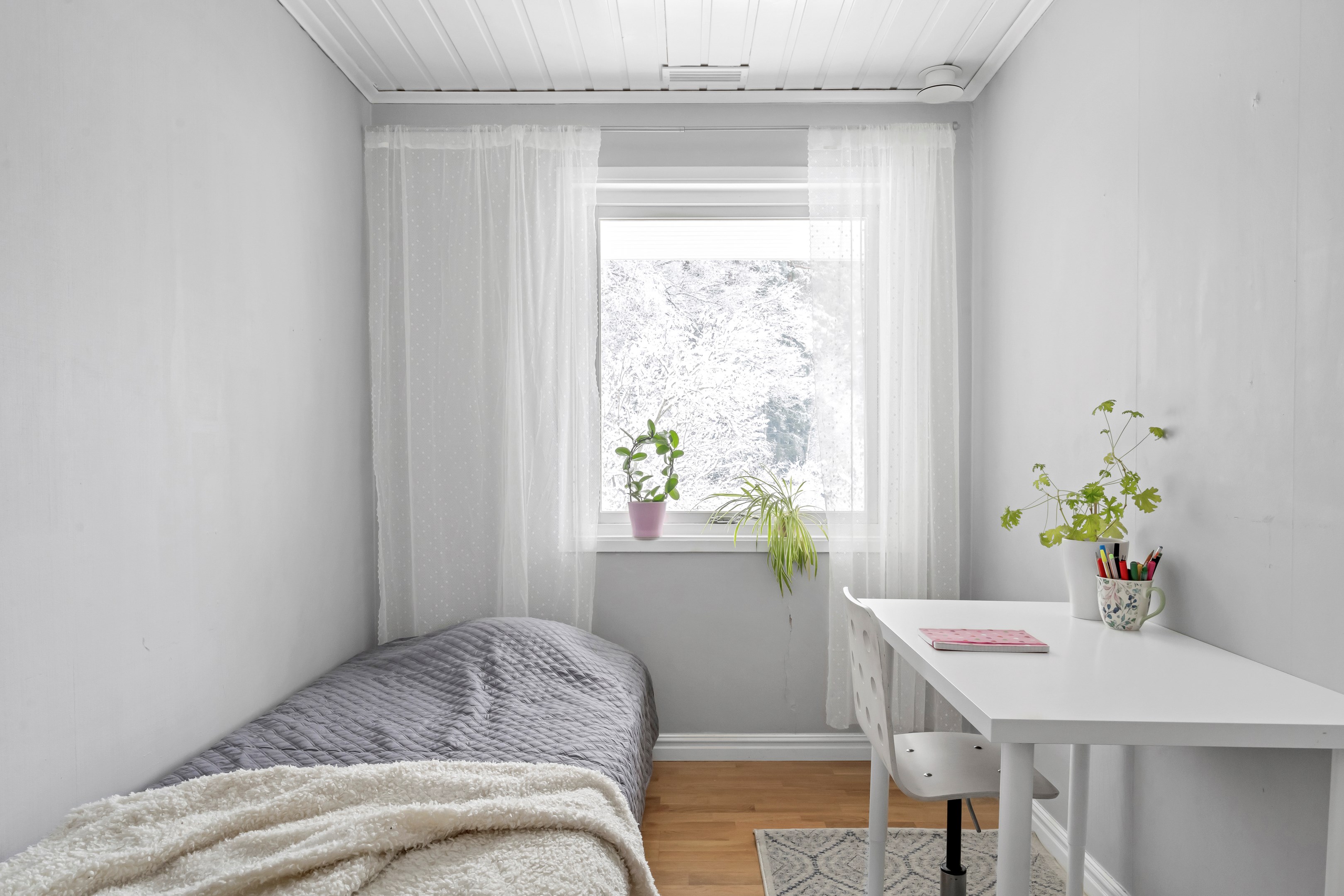 Bostadsbild från Sandavägen 15, Såld i Sunnersta, Uppsala