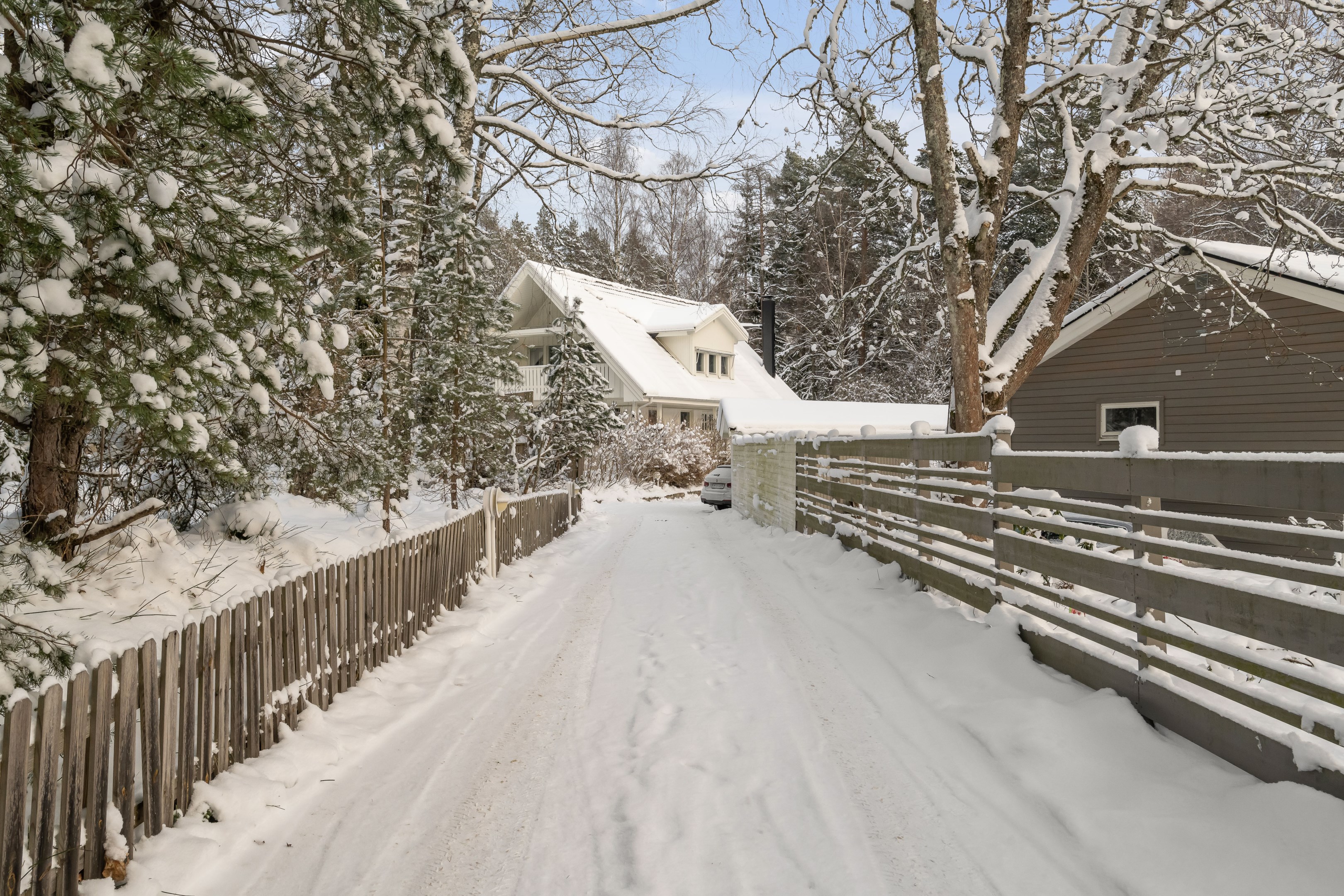 Bostadsbild från Sandavägen 15, Såld i Sunnersta, Uppsala