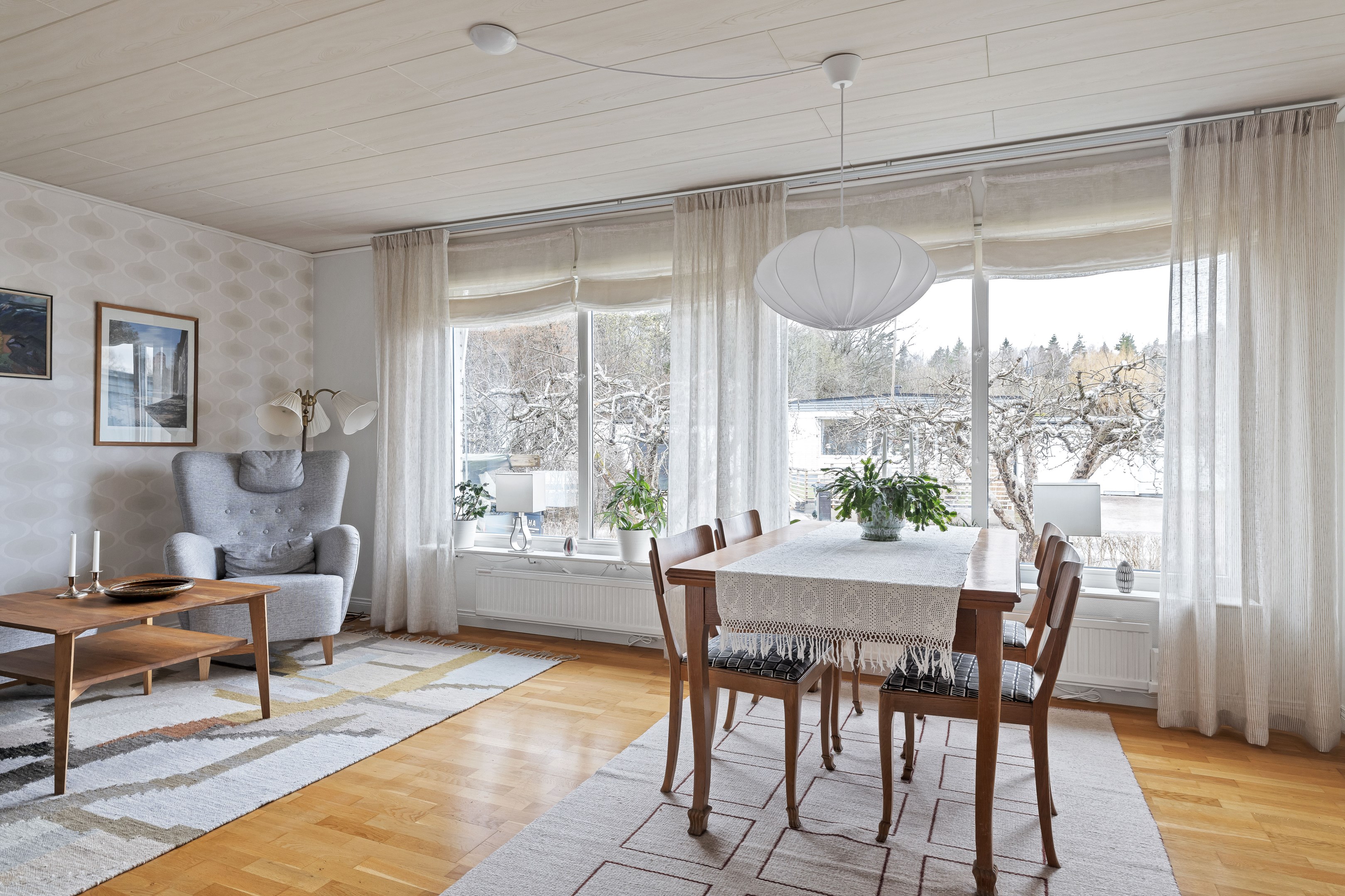 Bostadsbild från Blomstervägen 7, Såld i Sunnersta, Uppsala