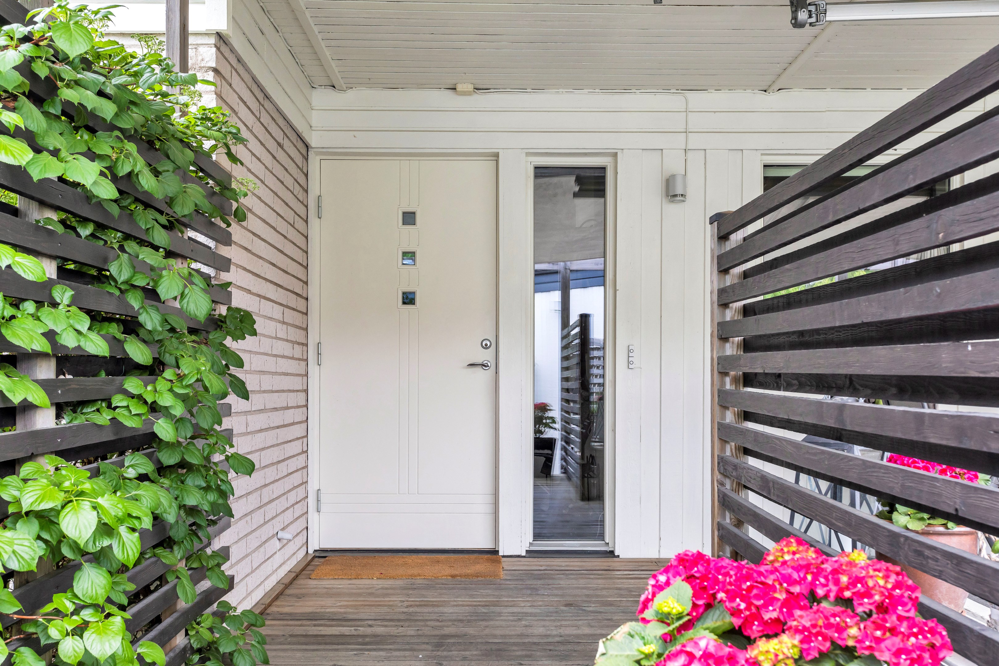 Bostadsbild från Blomstervägen 7, Såld i Sunnersta, Uppsala