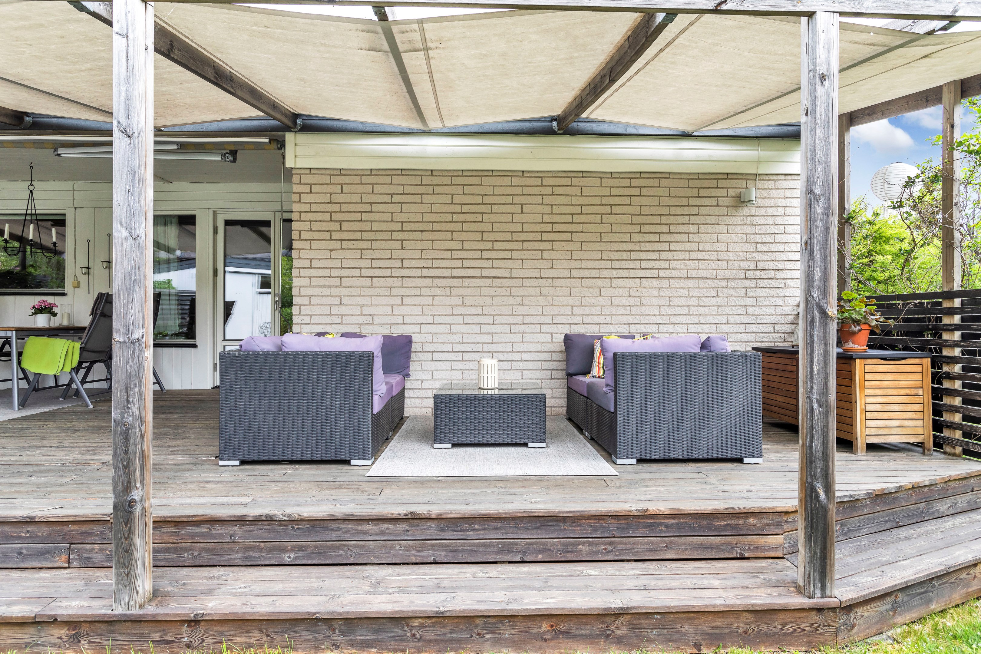 Bostadsbild från Blomstervägen 7, Såld i Sunnersta, Uppsala