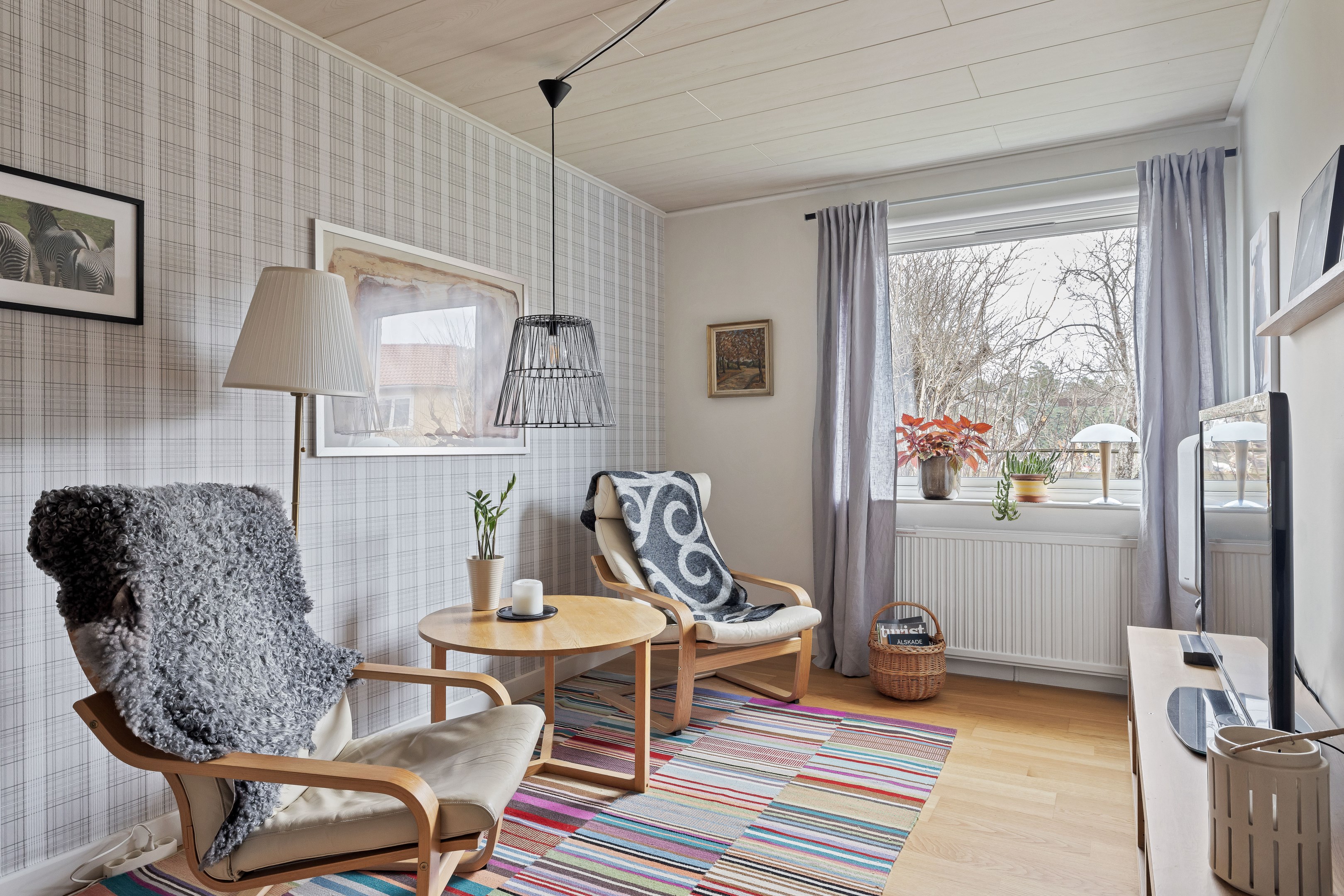 Bostadsbild från Blomstervägen 7, Såld i Sunnersta, Uppsala