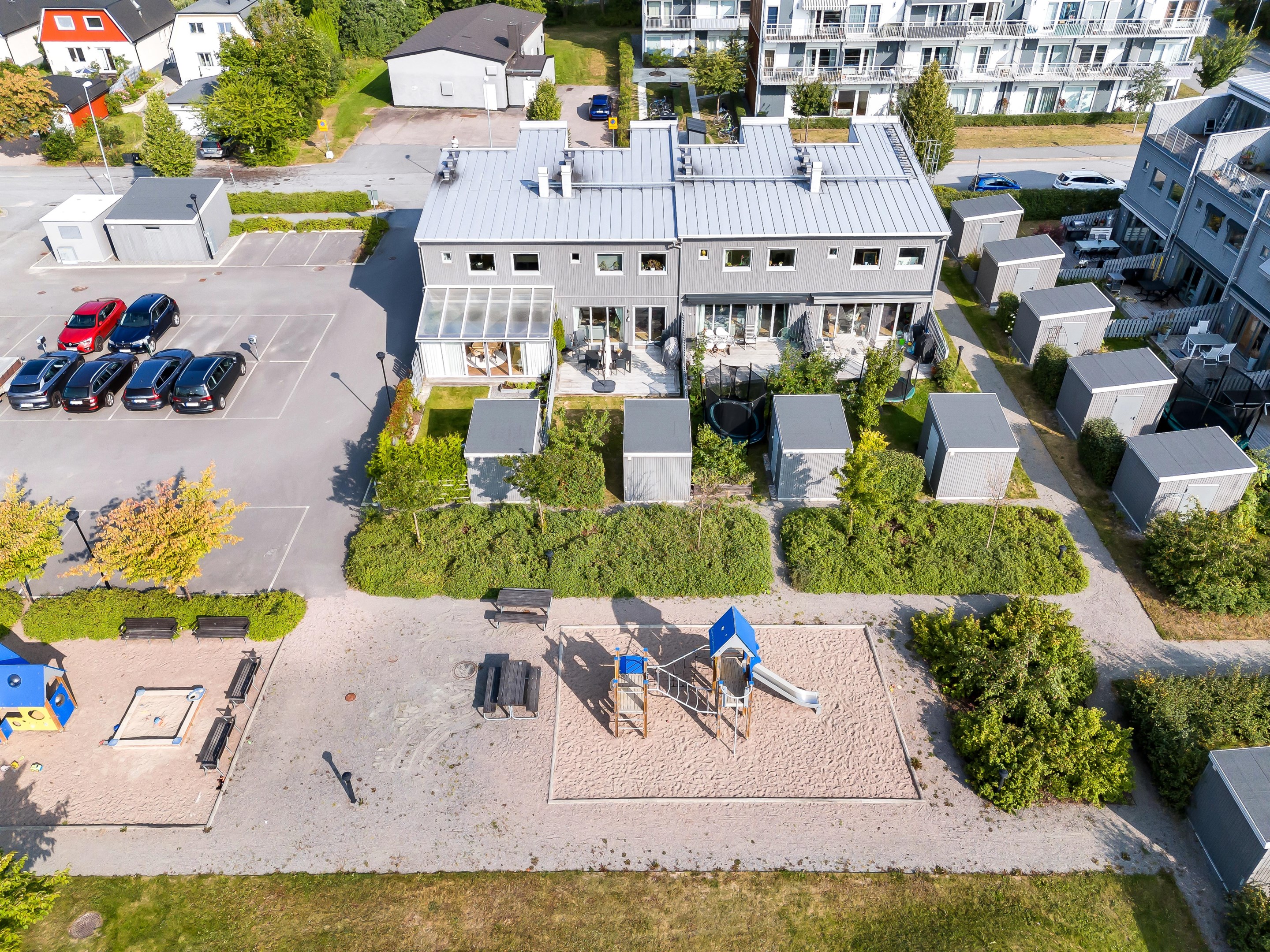 Bostadsbild från Bernadottestigen 8, Såld i Valsätra, Uppsala