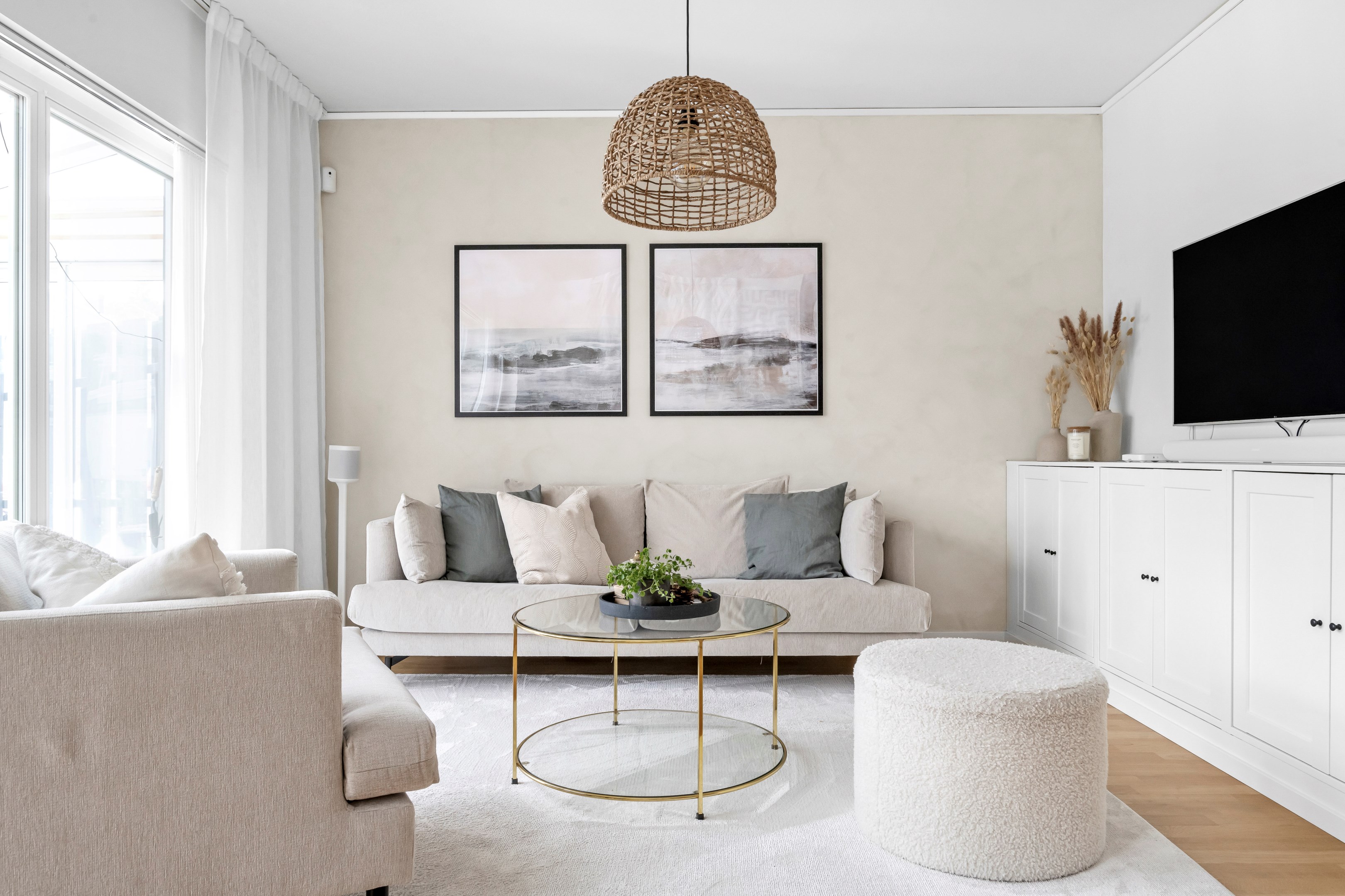 Bostadsbild från Bernadottestigen 8, Såld i Valsätra, Uppsala