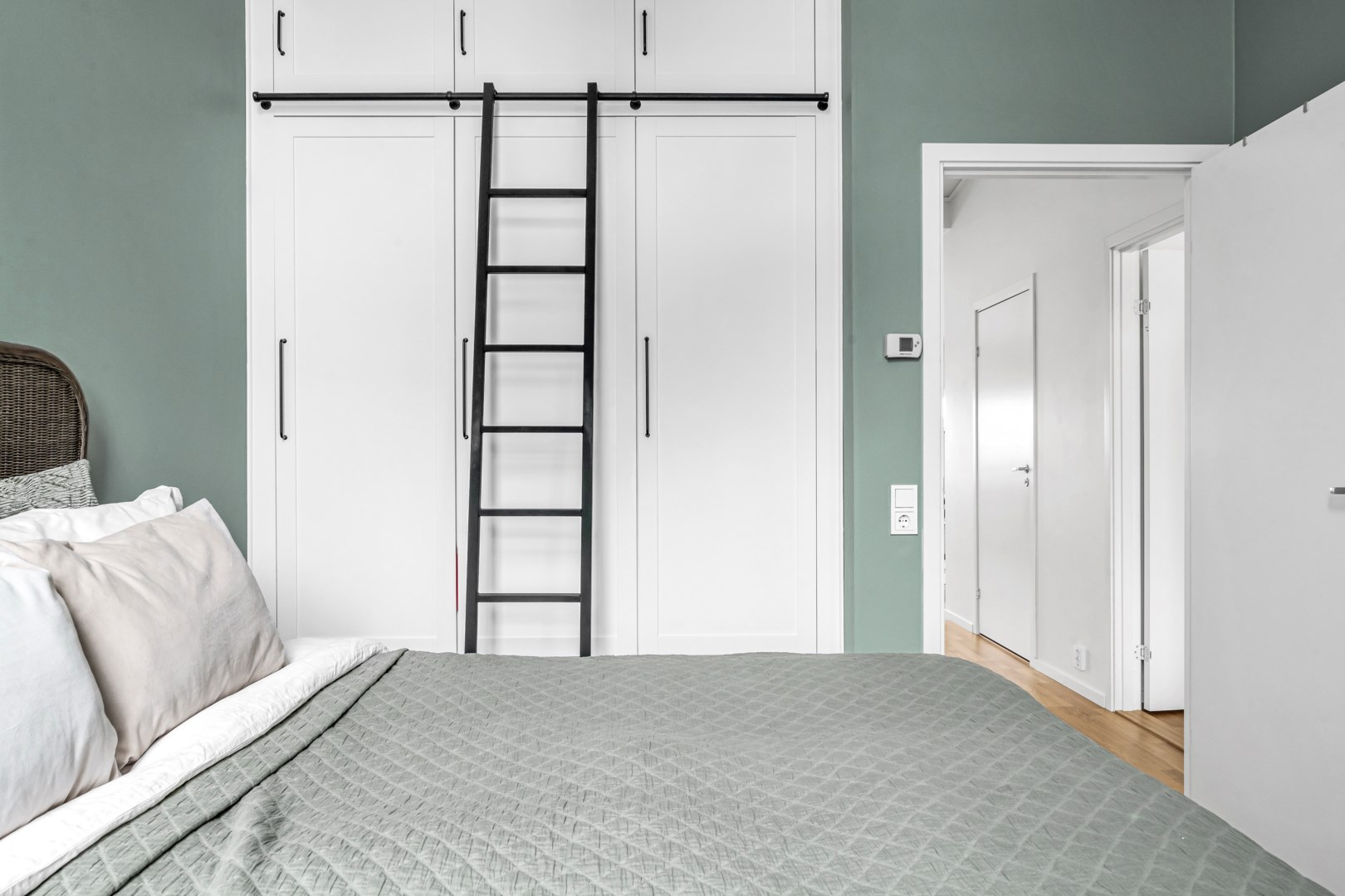 Bostadsbild från Bernadottestigen 8, Såld i Valsätra, Uppsala