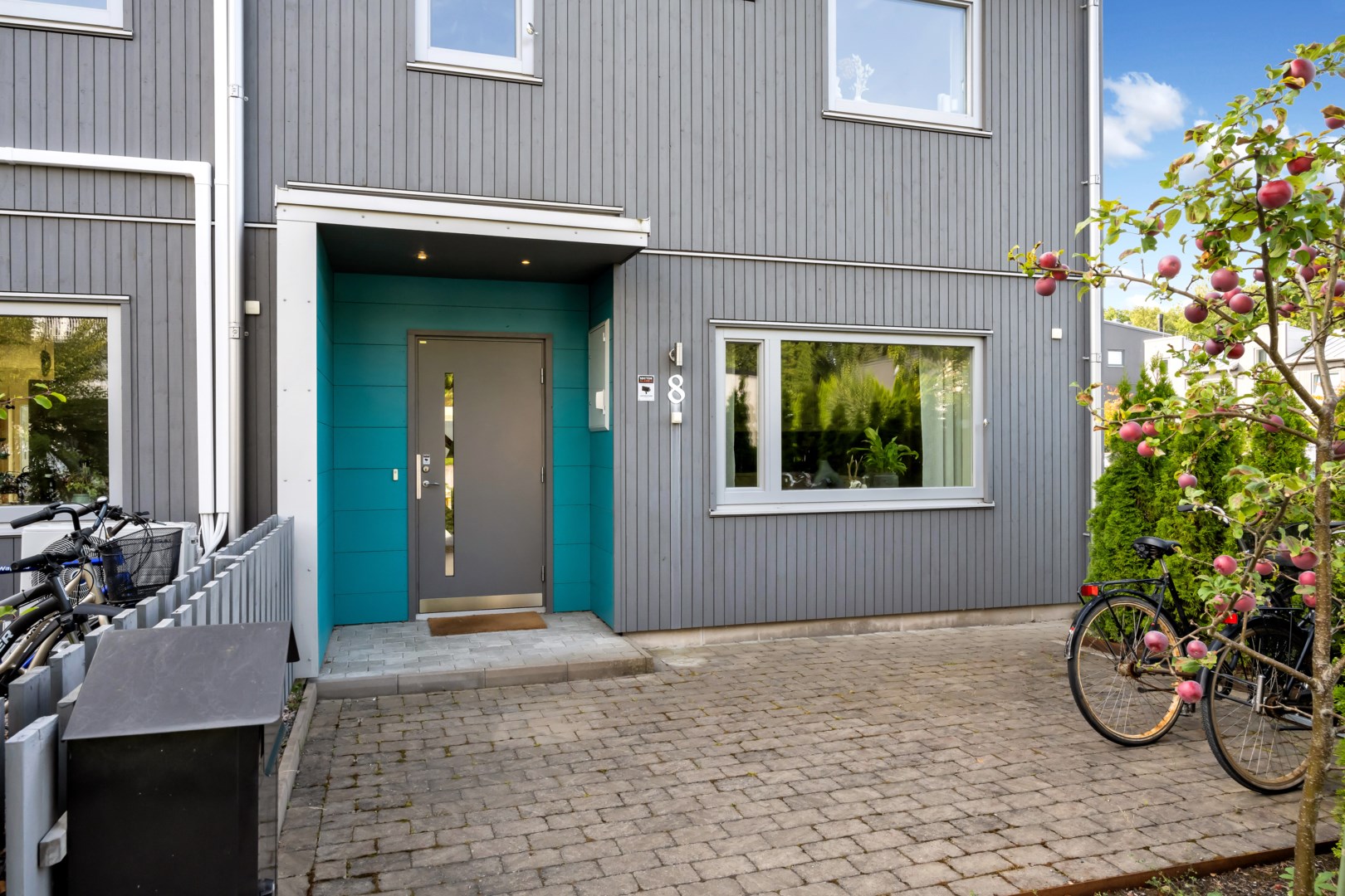 Bostadsbild från Bernadottestigen 8, Såld i Valsätra, Uppsala