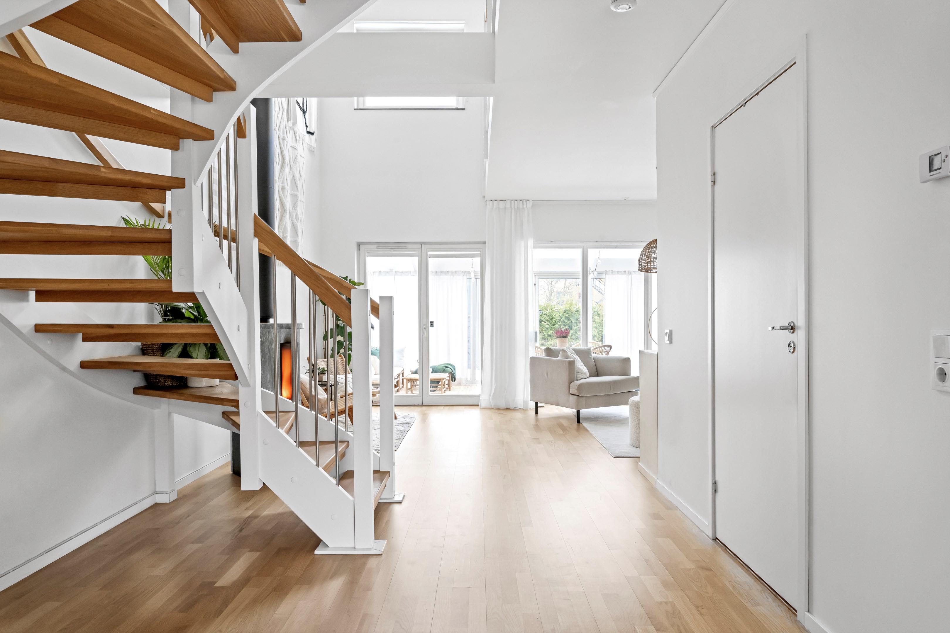 Bostadsbild från Bernadottestigen 8, Såld i Valsätra, Uppsala