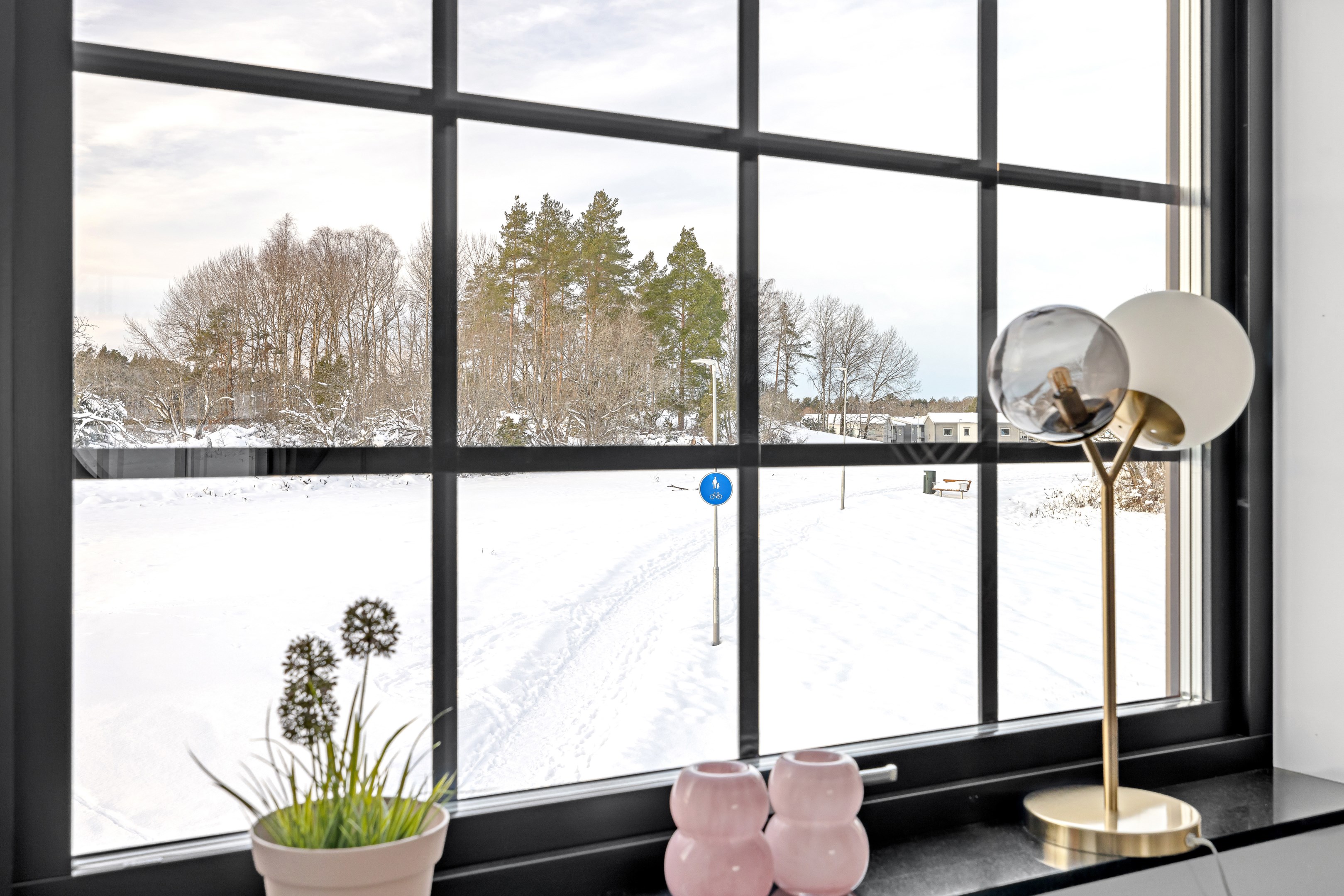 Bostadsbild från Fjäderbladsvägen 6, Såld i Gunsta, Uppsala