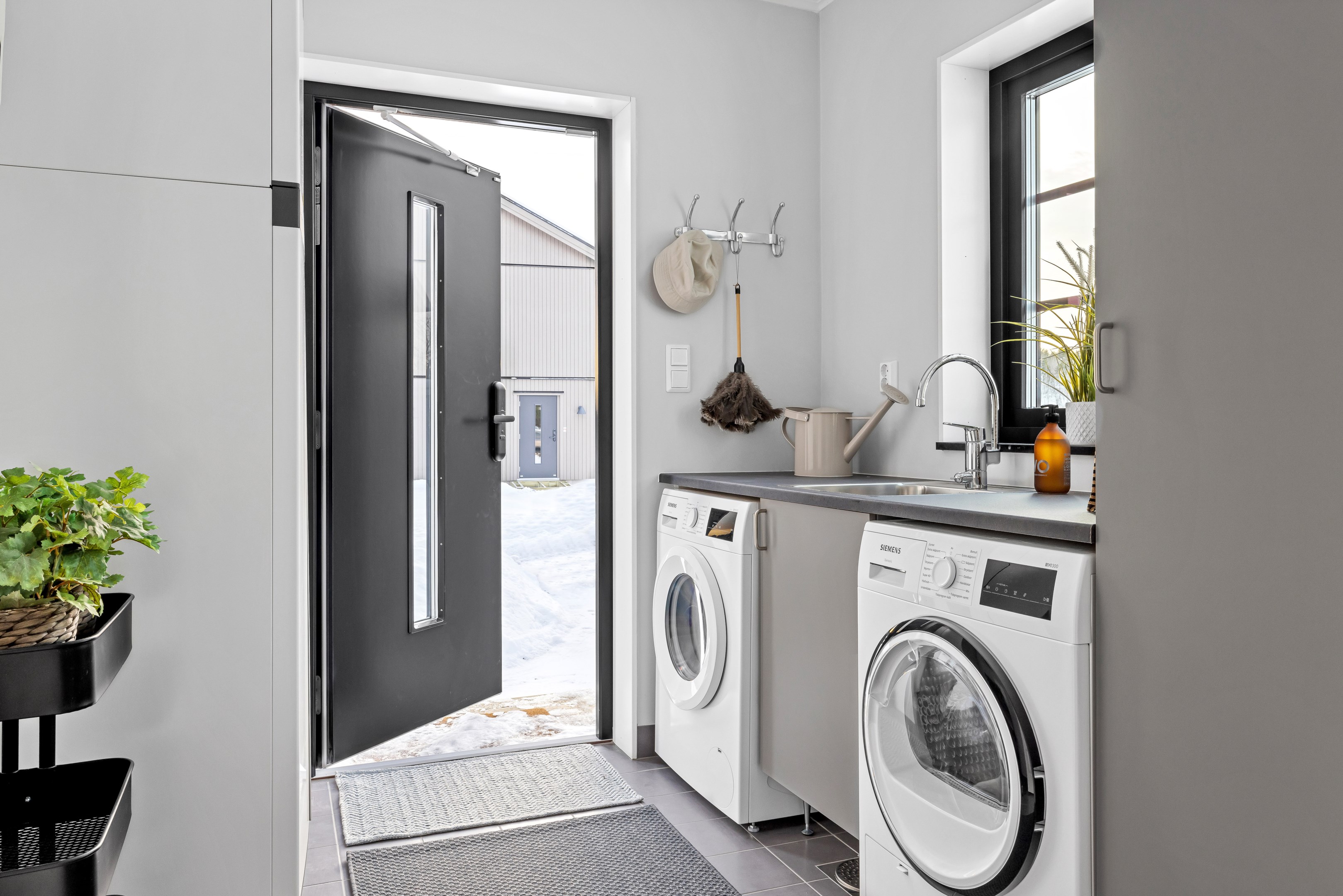 Bostadsbild från Fjäderbladsvägen 6, Såld i Gunsta, Uppsala