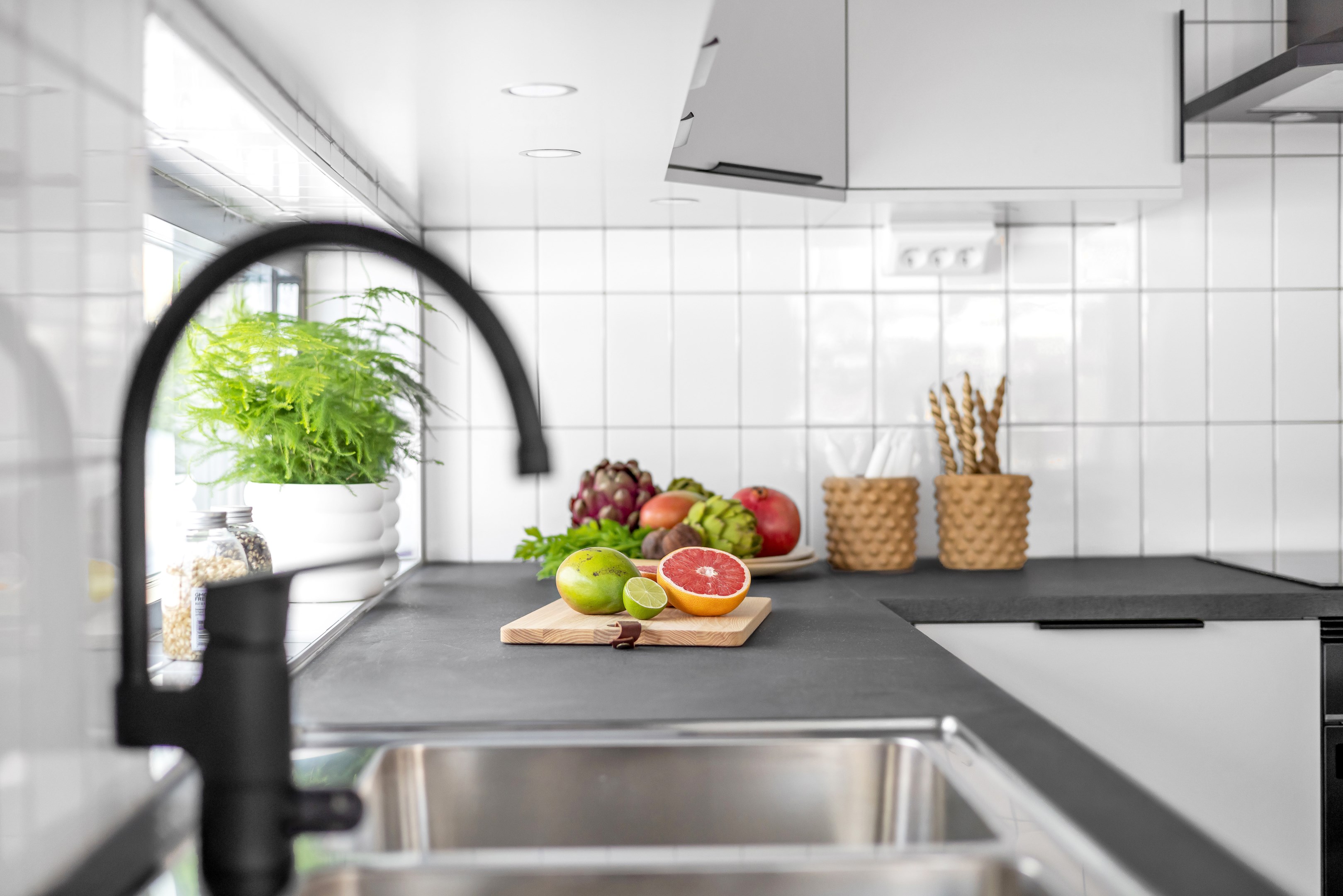 Bostadsbild från Fjäderbladsvägen 6, Såld i Gunsta, Uppsala