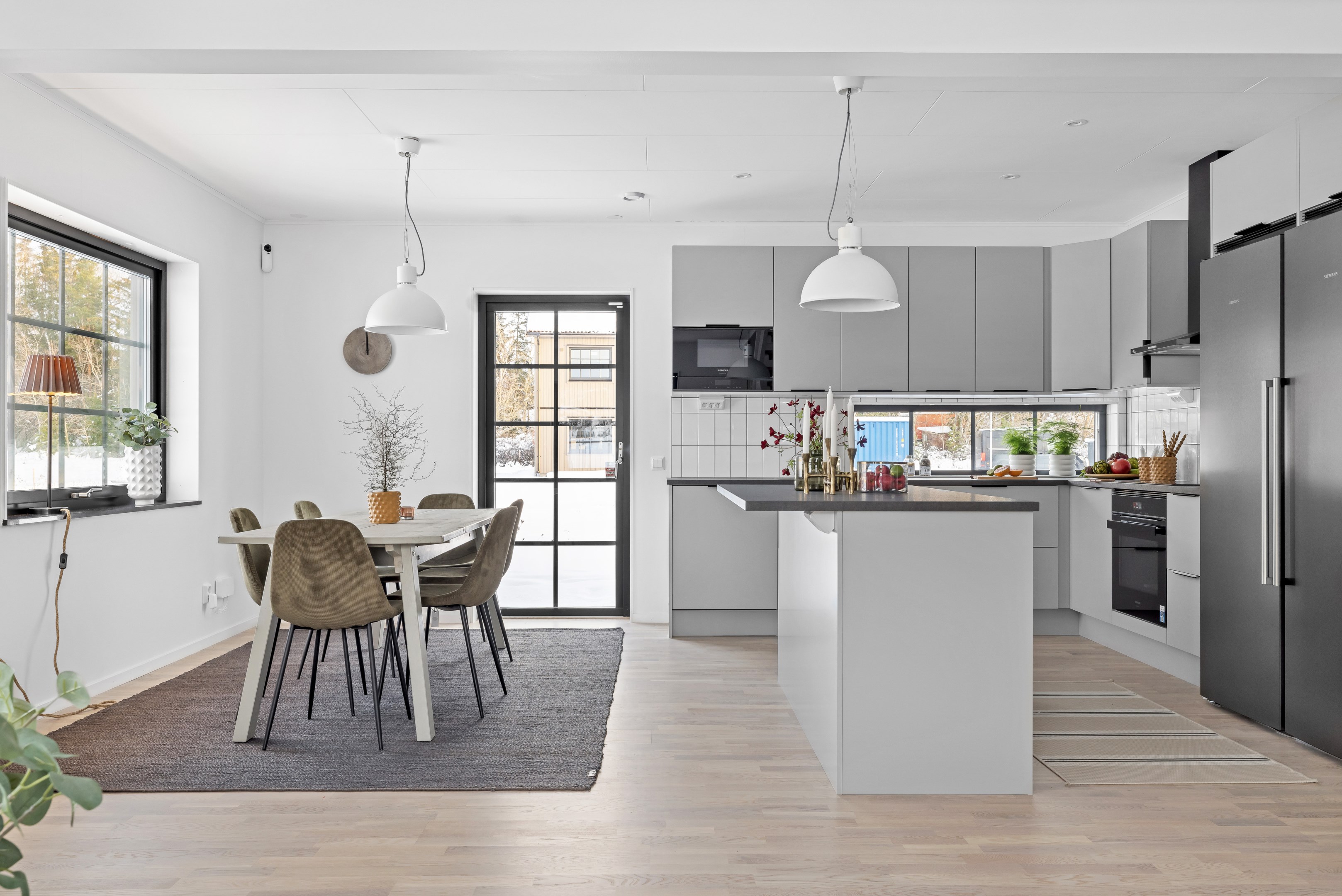 Bostadsbild från Fjäderbladsvägen 6, Såld i Gunsta, Uppsala