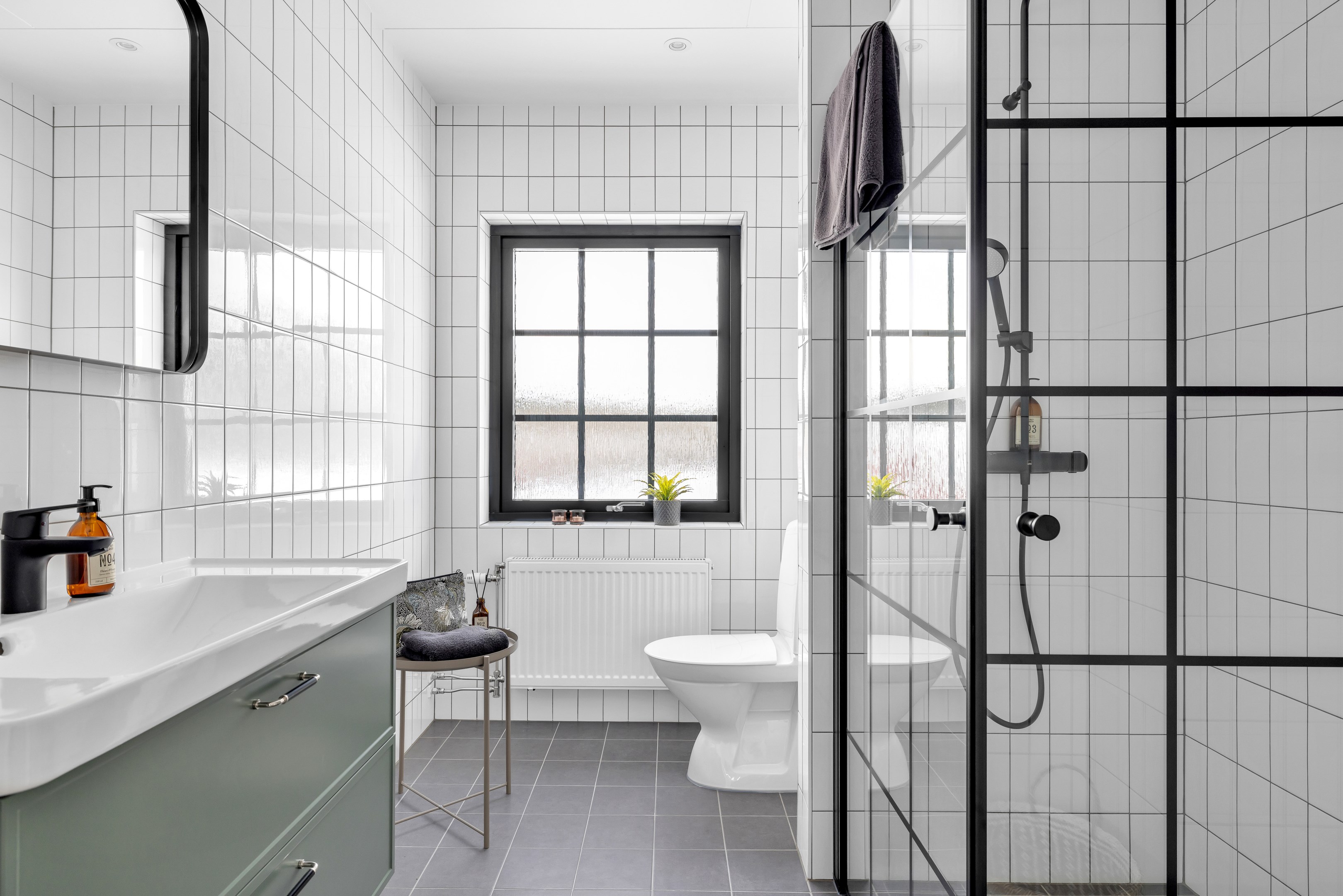 Bostadsbild från Fjäderbladsvägen 6, Såld i Gunsta, Uppsala