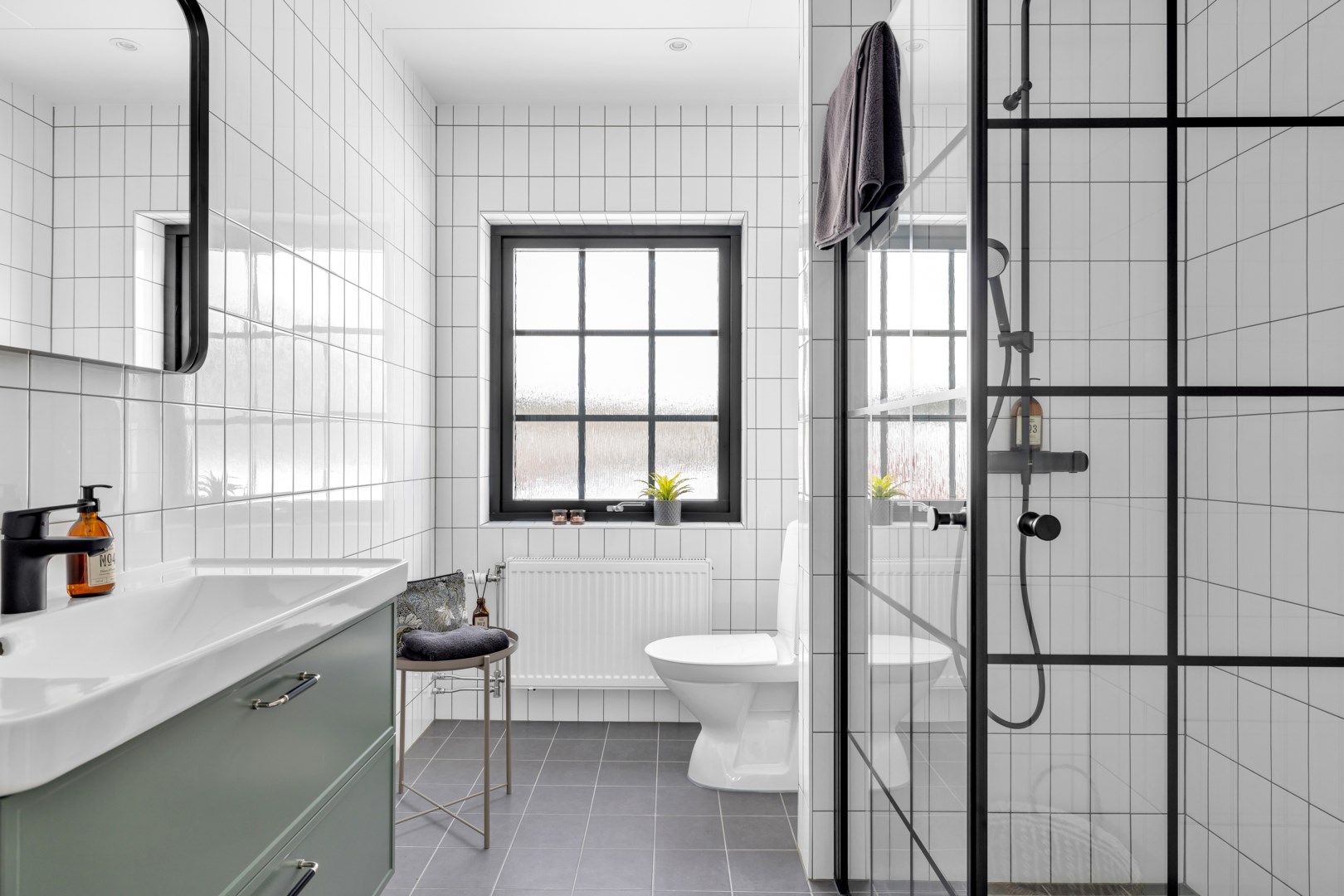 Bostadsbild från Fjäderbladsvägen 6, Såld i Gunsta, Uppsala