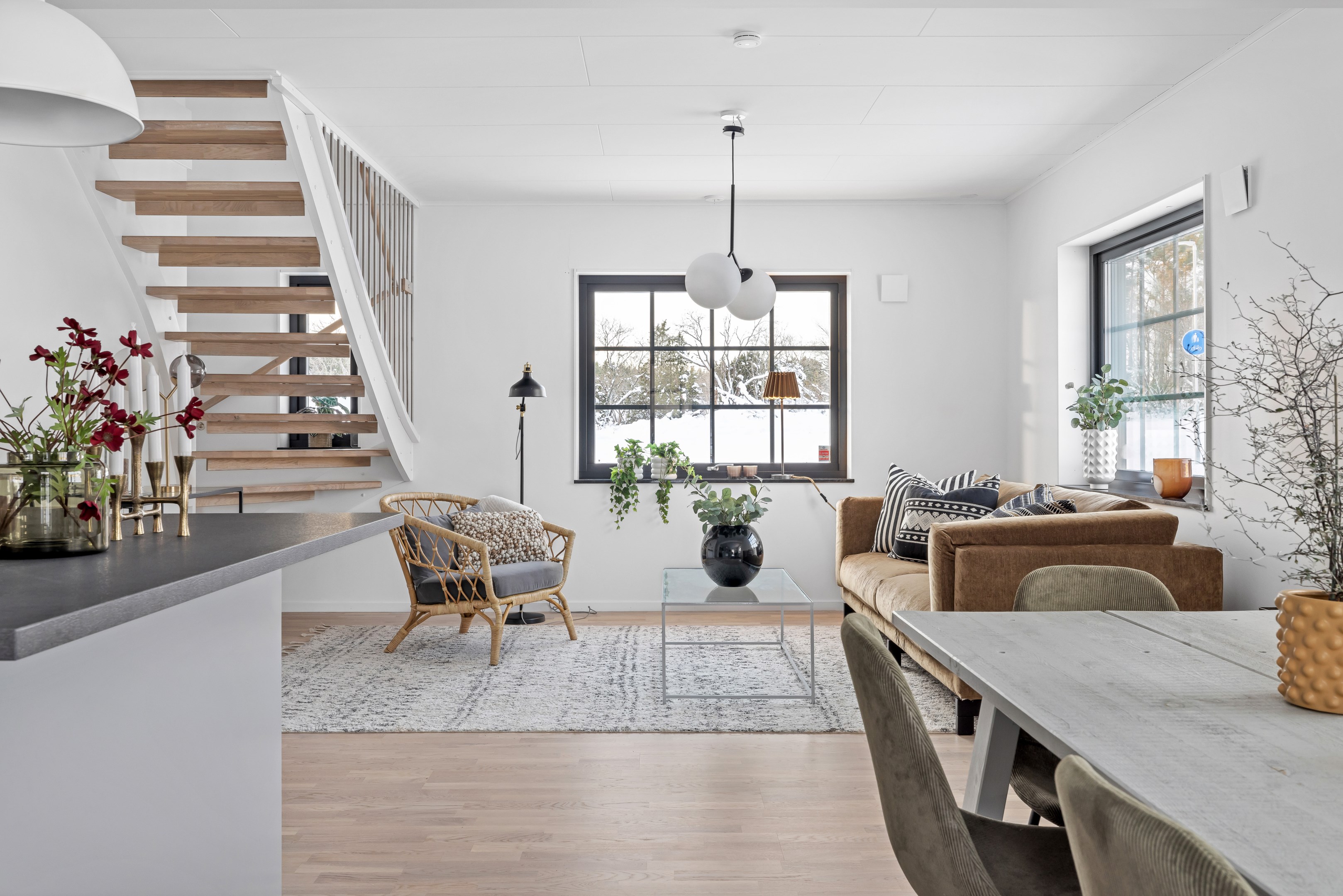 Bostadsbild från Fjäderbladsvägen 6, Såld i Gunsta, Uppsala