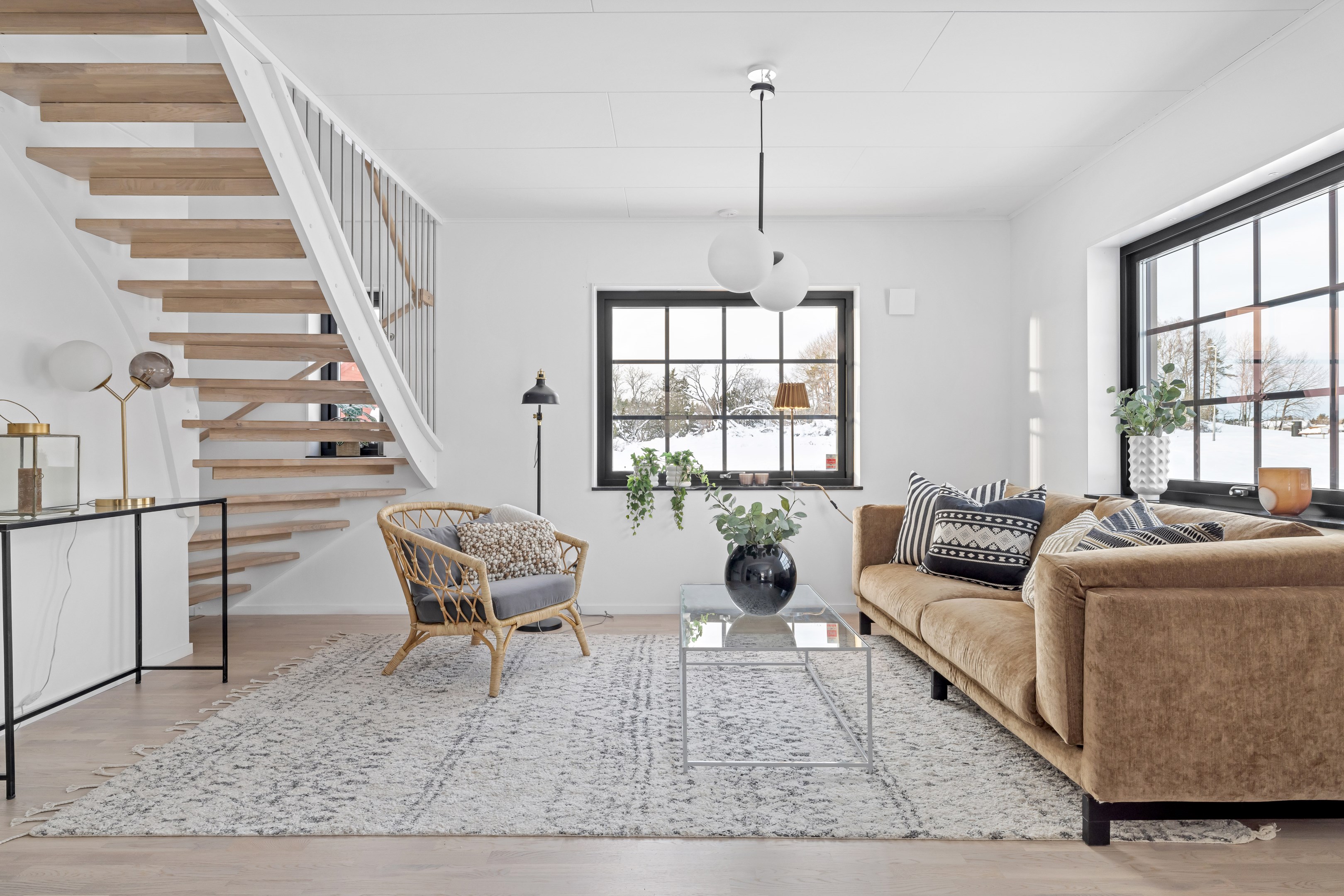 Bostadsbild från Fjäderbladsvägen 6, Såld i Gunsta, Uppsala