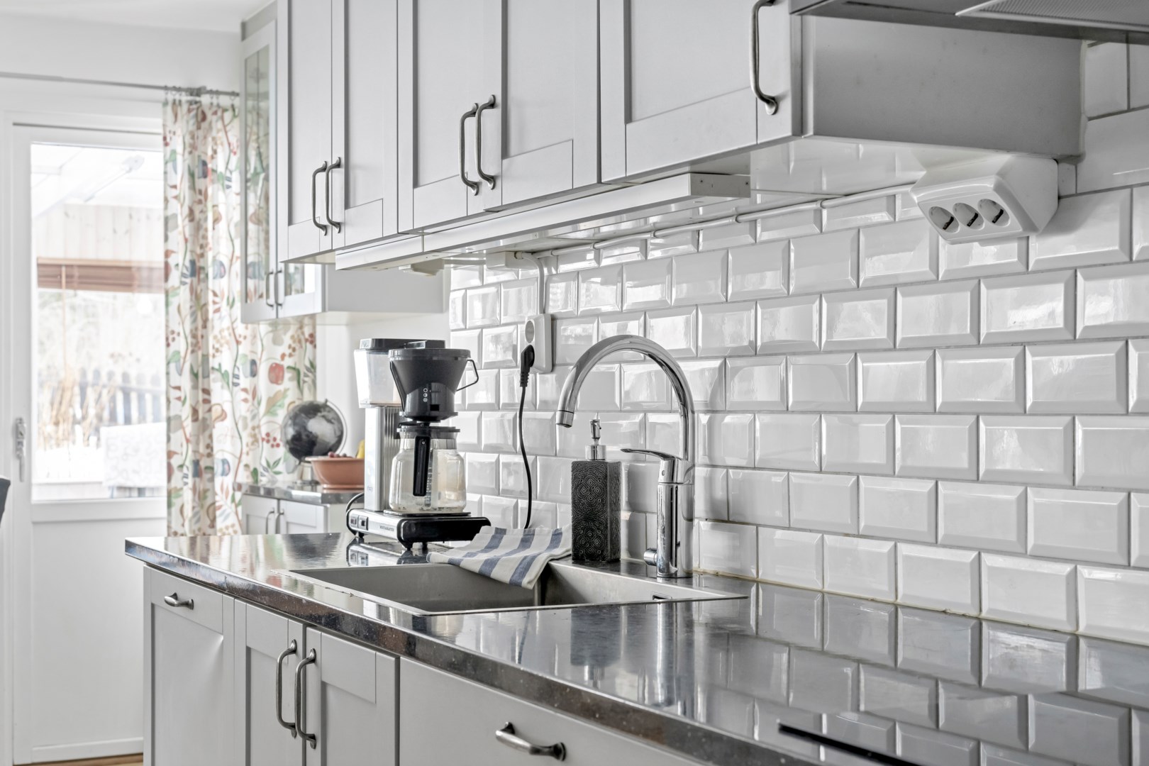 Bostadsbild från Arkitektvägen 28, Såld i Vänge, Uppsala