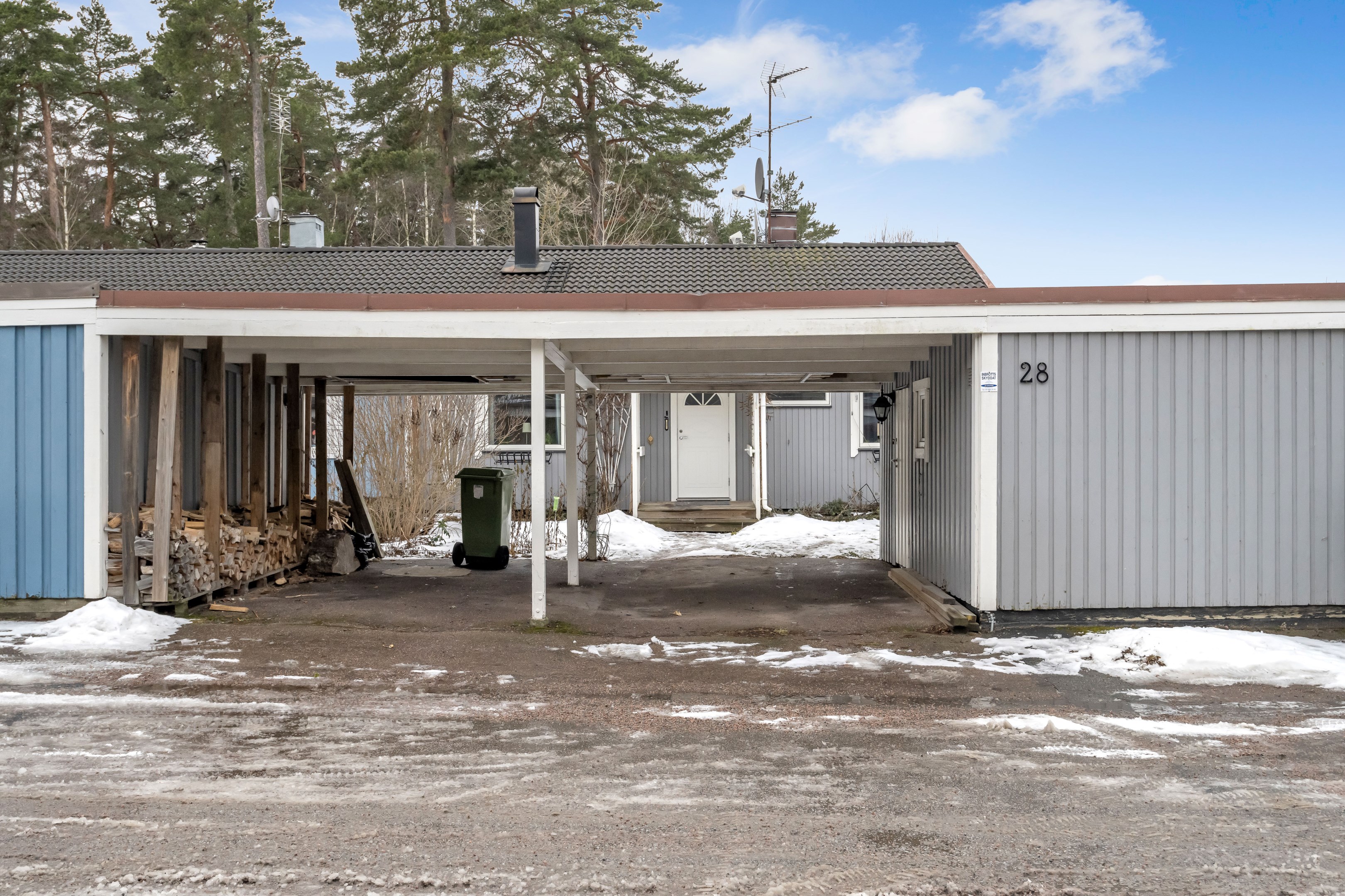 Bostadsbild från Arkitektvägen 28, Såld i Vänge, Uppsala