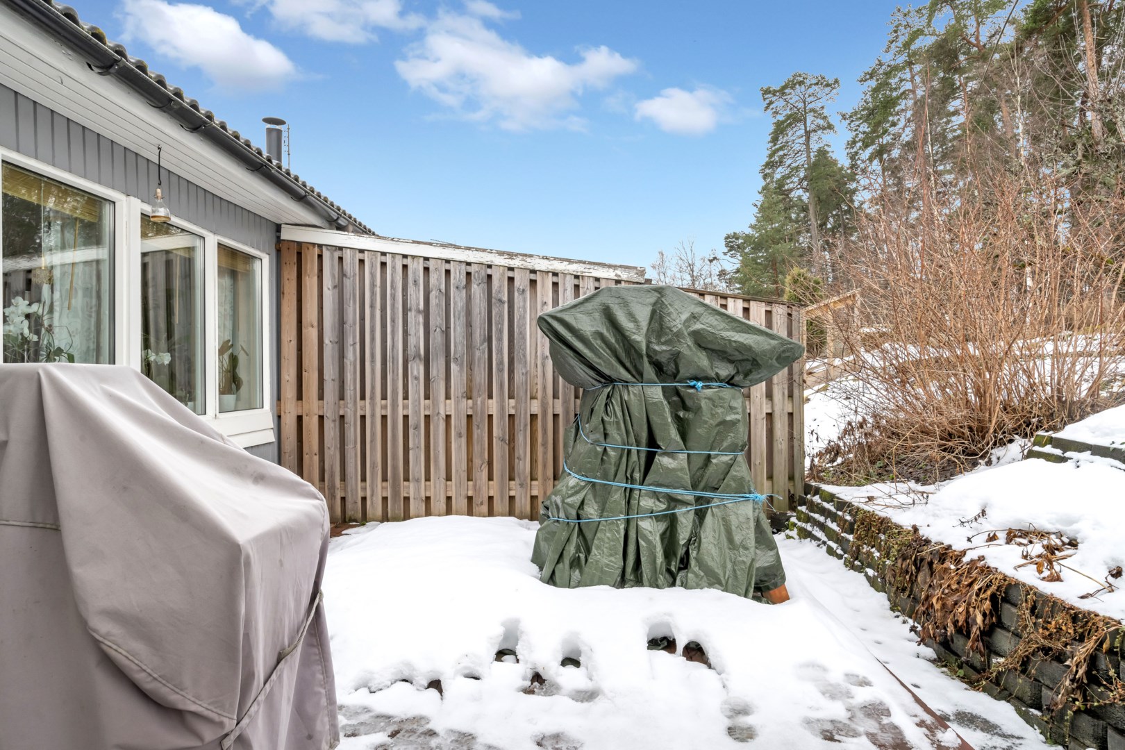 Bostadsbild från Arkitektvägen 28, Såld i Vänge, Uppsala