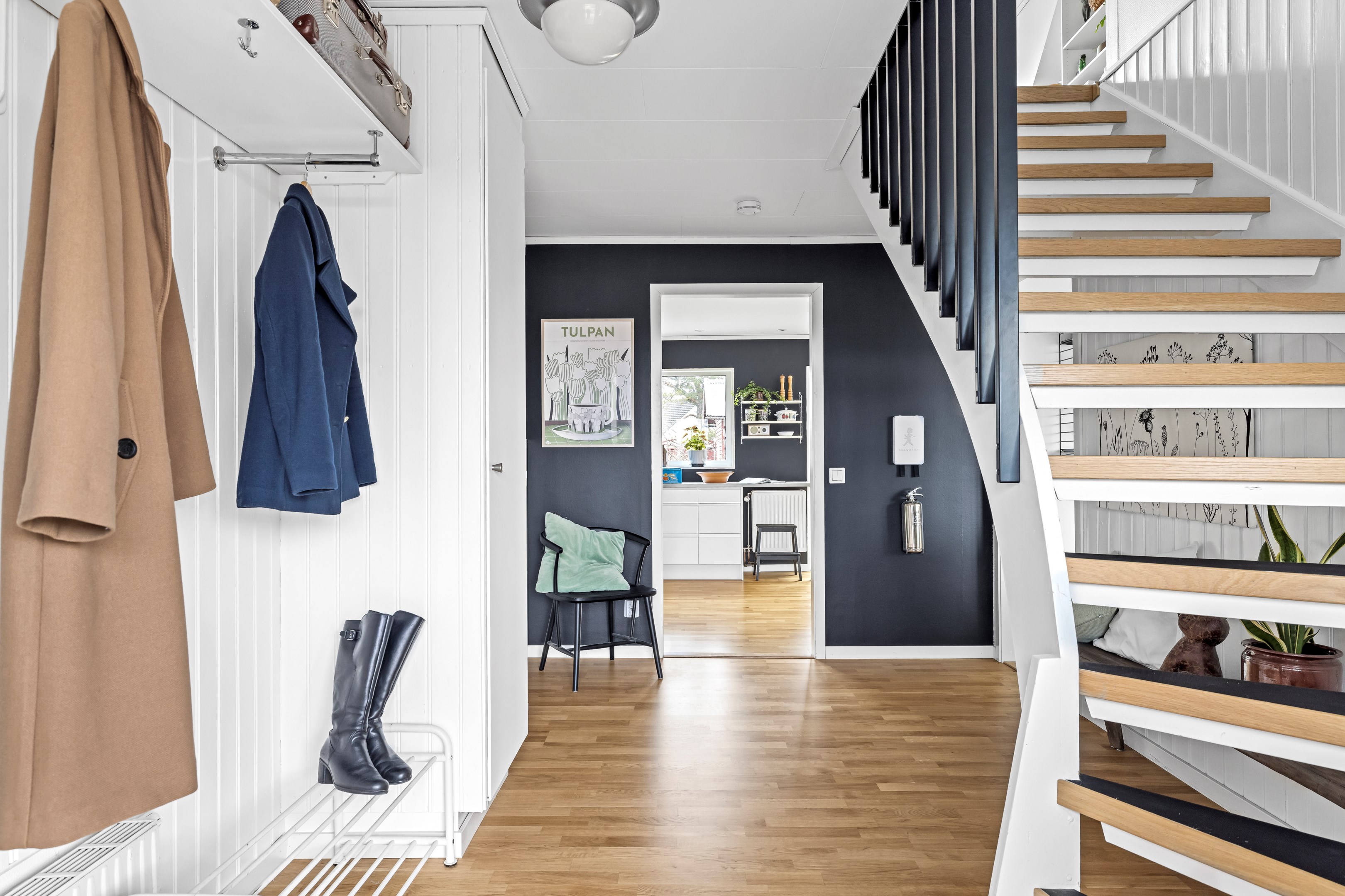 Bostadsbild från Hedensbergsvägen 19D, Såld i Berthåga, Uppsala