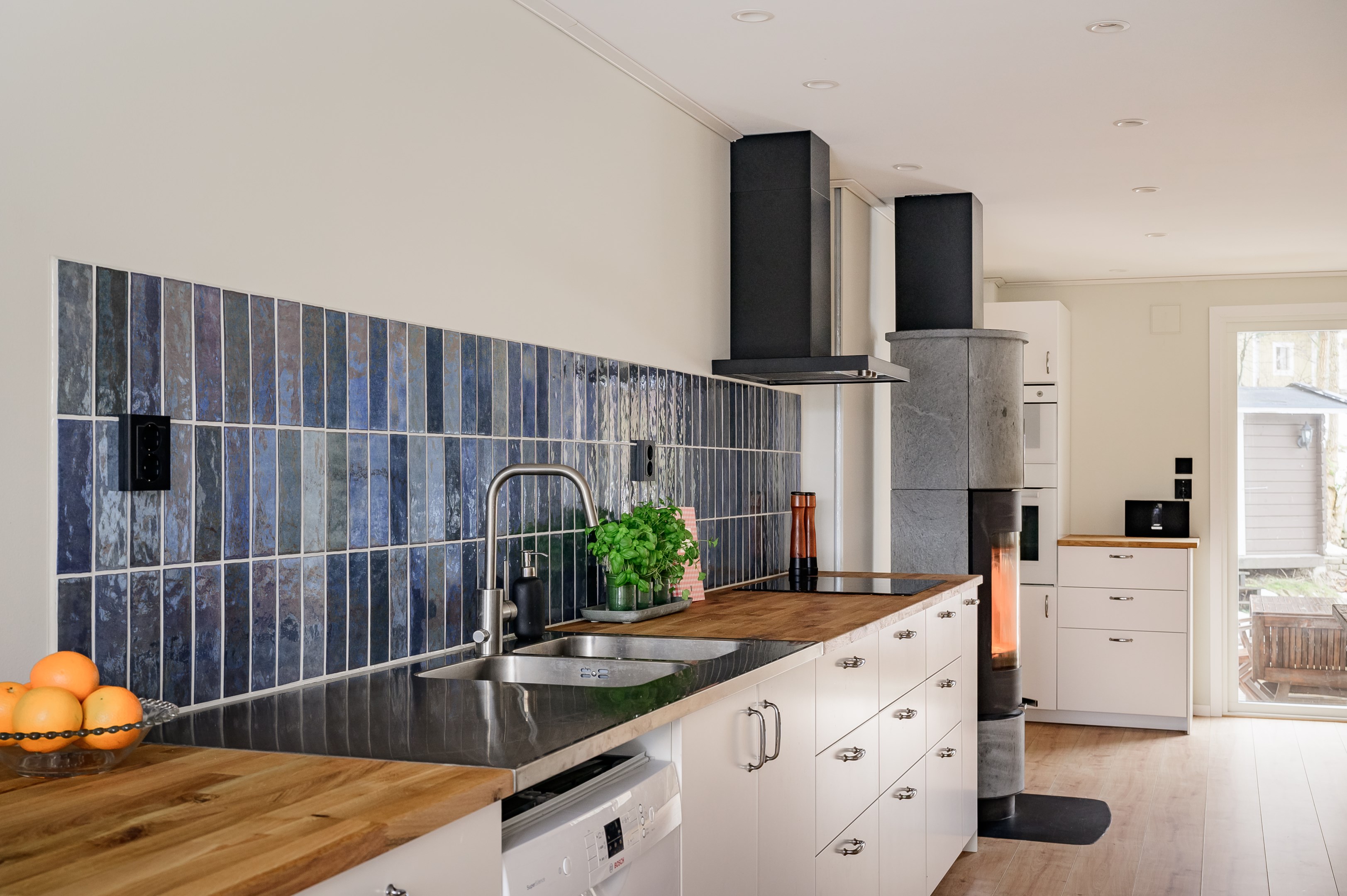 Bostadsbild från Vitsippevägen 6, Såld i Hemmesta, Värmdö