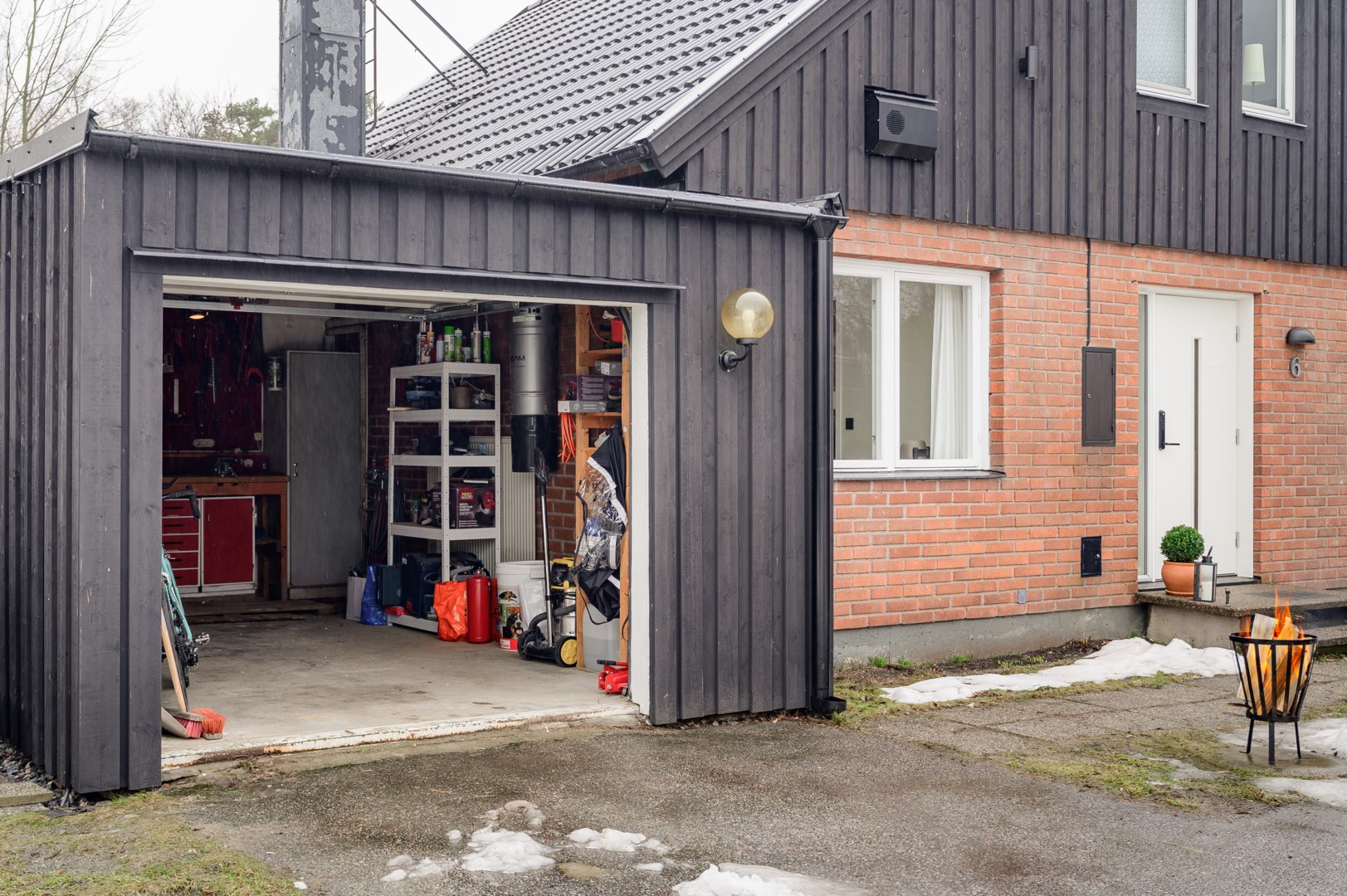 Bostadsbild från Vitsippevägen 6, Såld i Hemmesta, Värmdö