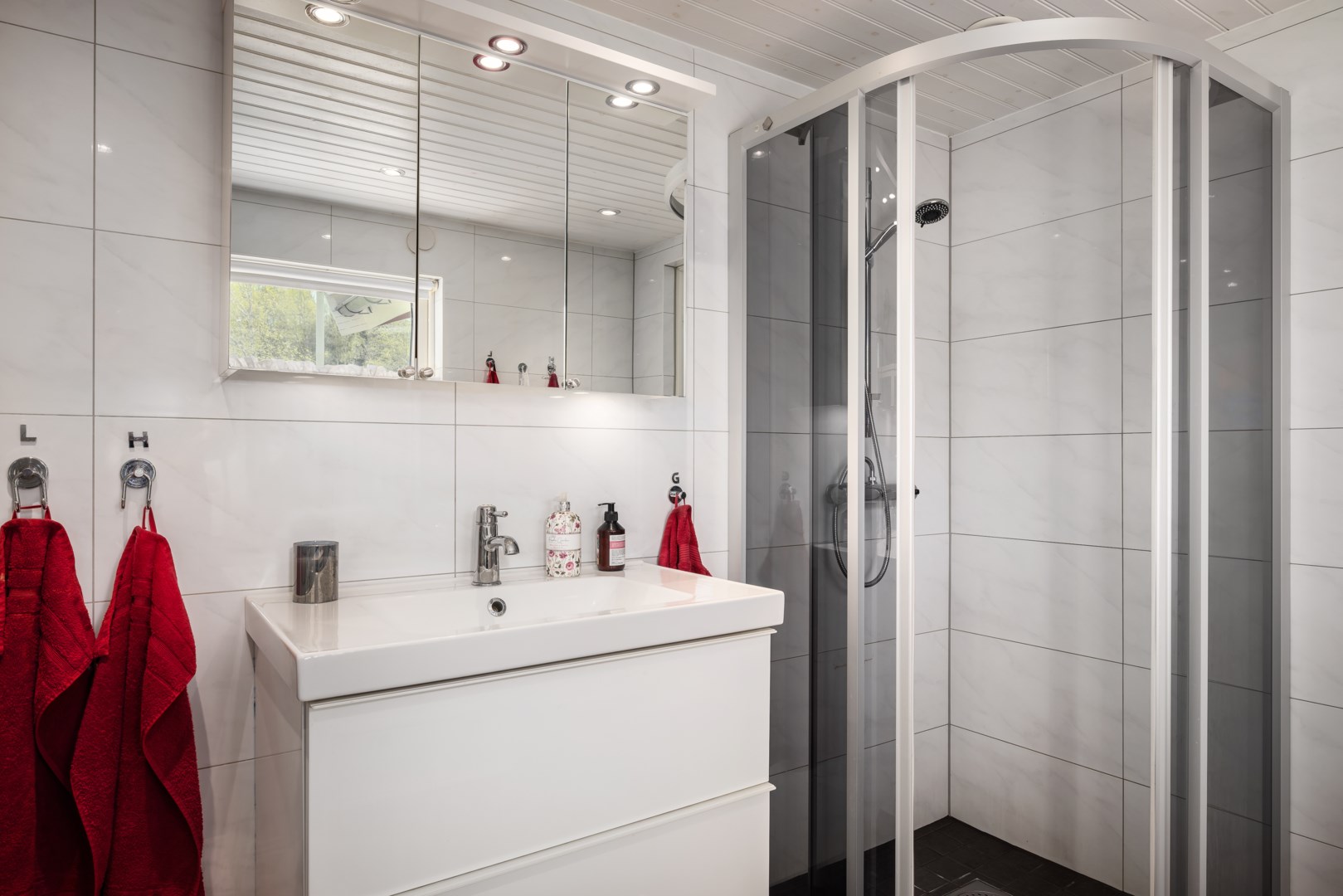 Bostadsbild från Södra Kopparmoravägen 25, Såld i Södra kopparmora, Värmdö