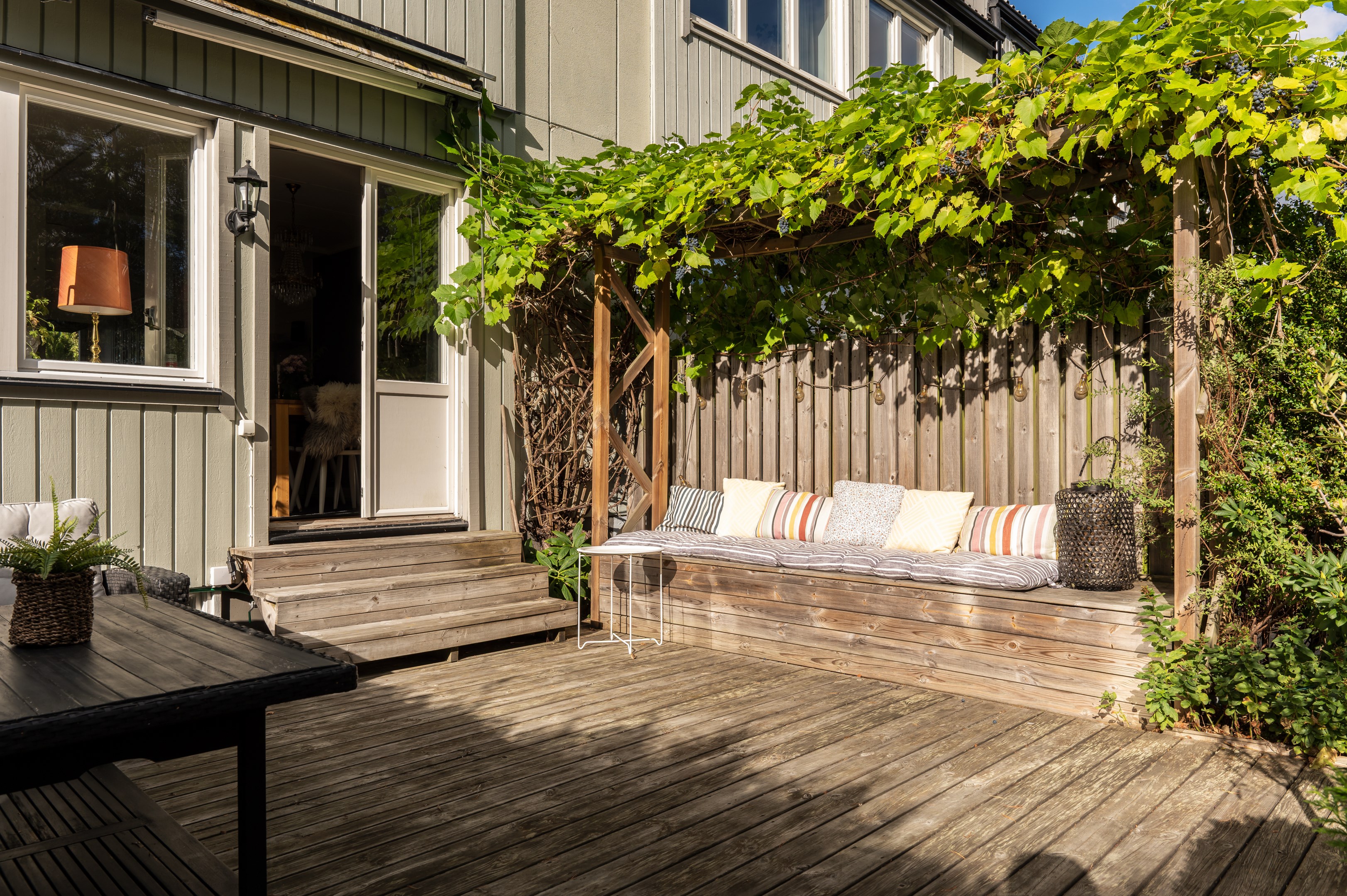 Bostadsbild från Knut Stangenbergs väg 28, Såld i Duvnäs Utskog, Nacka